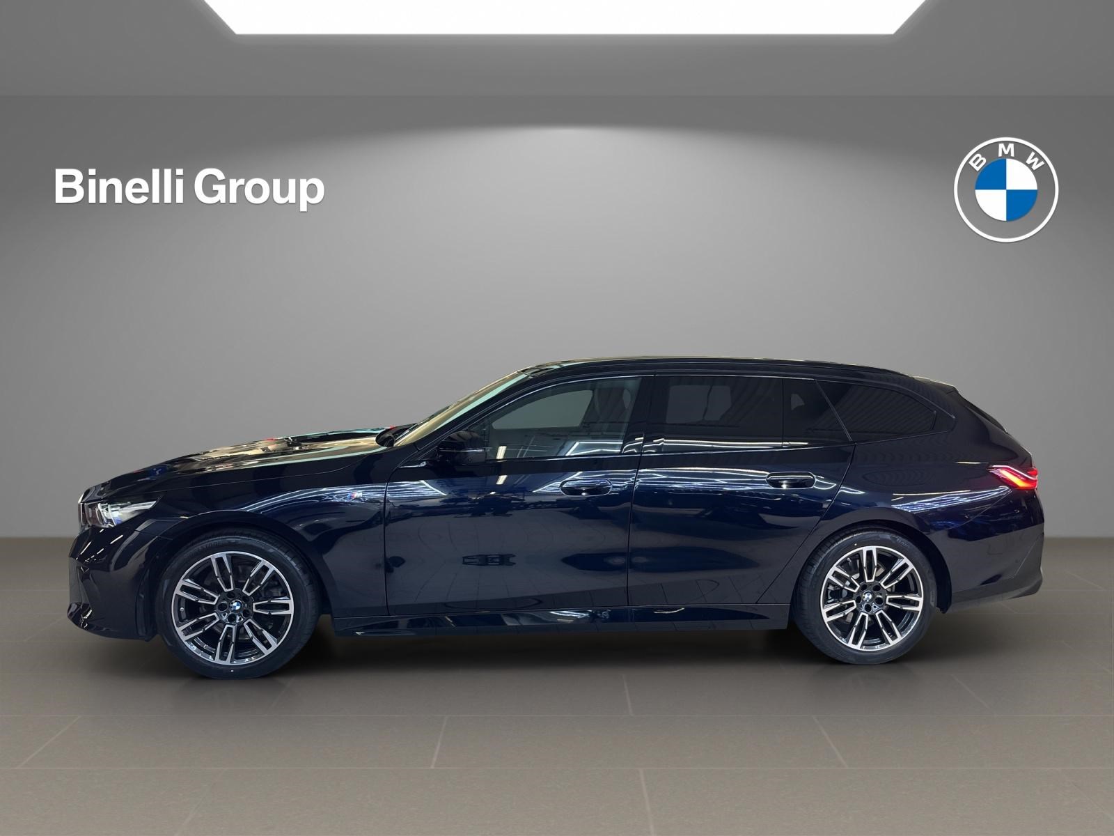 BMW 520d xDrive Touring M Sport-showroom-element-1