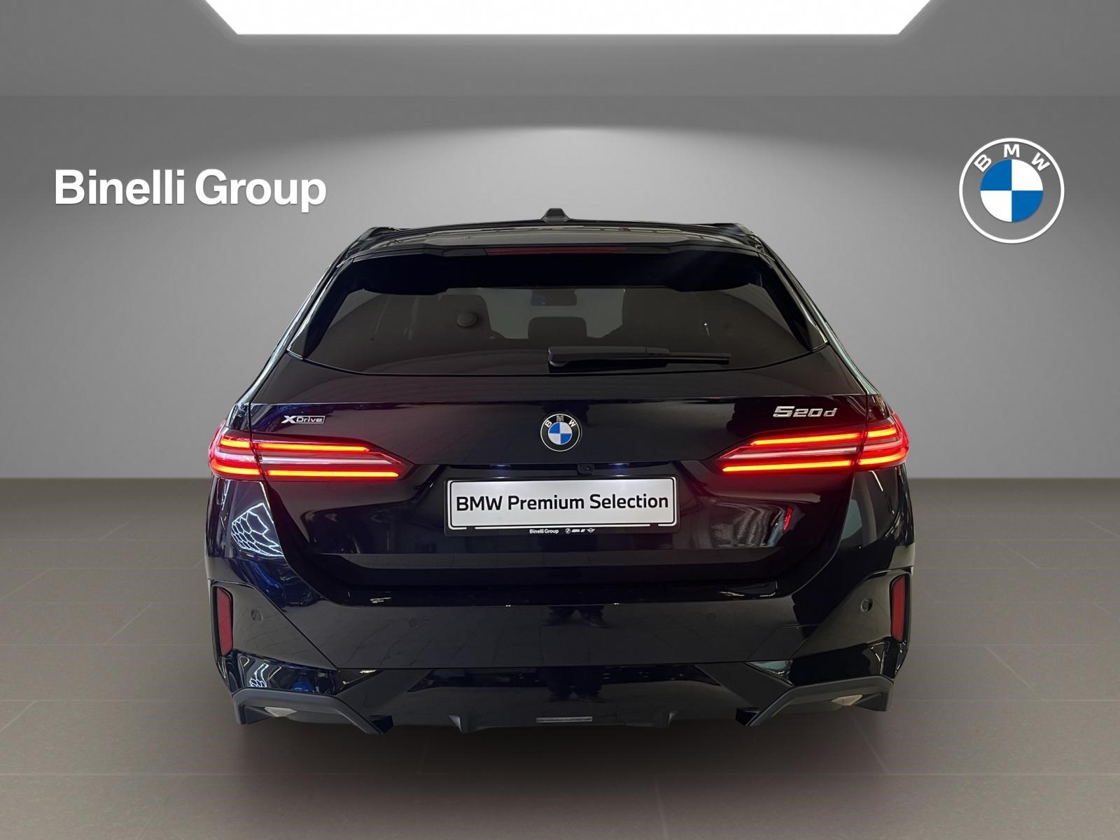 BMW 520d xDrive Touring M Sport-showroom-element-3