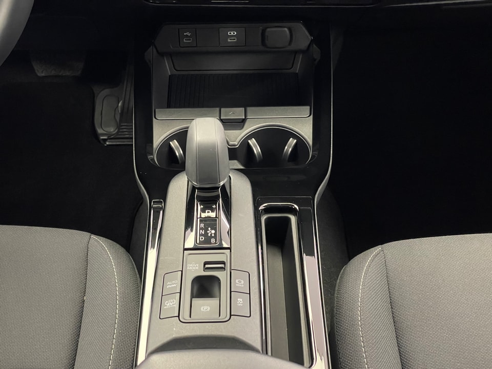 Prius Plug-in Hybrid 2.0 Style