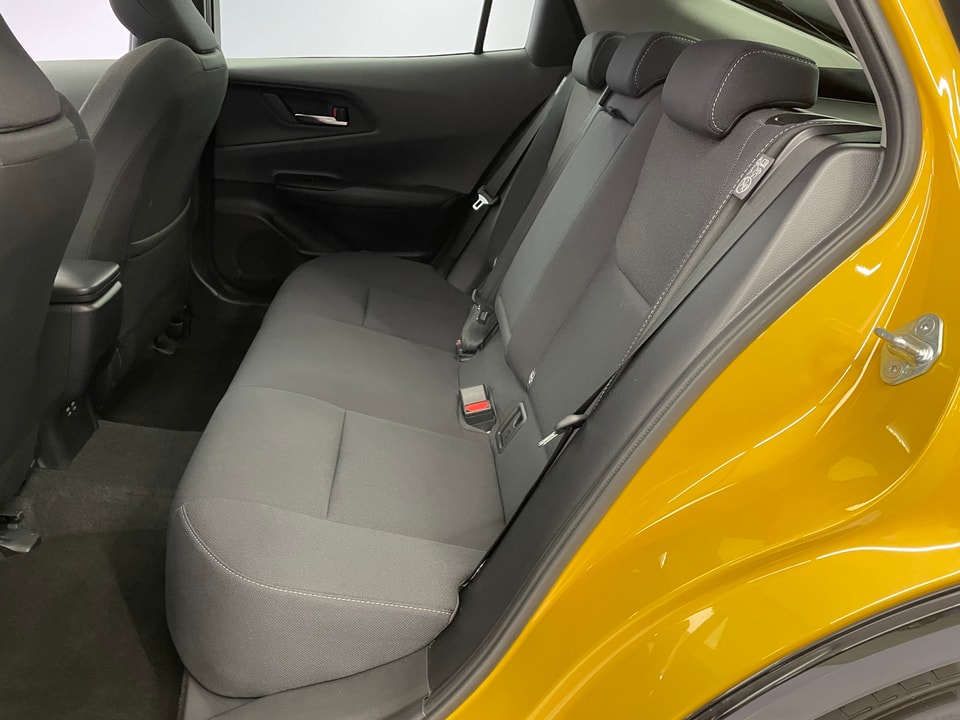 Prius Plug-in Hybrid 2.0 Style