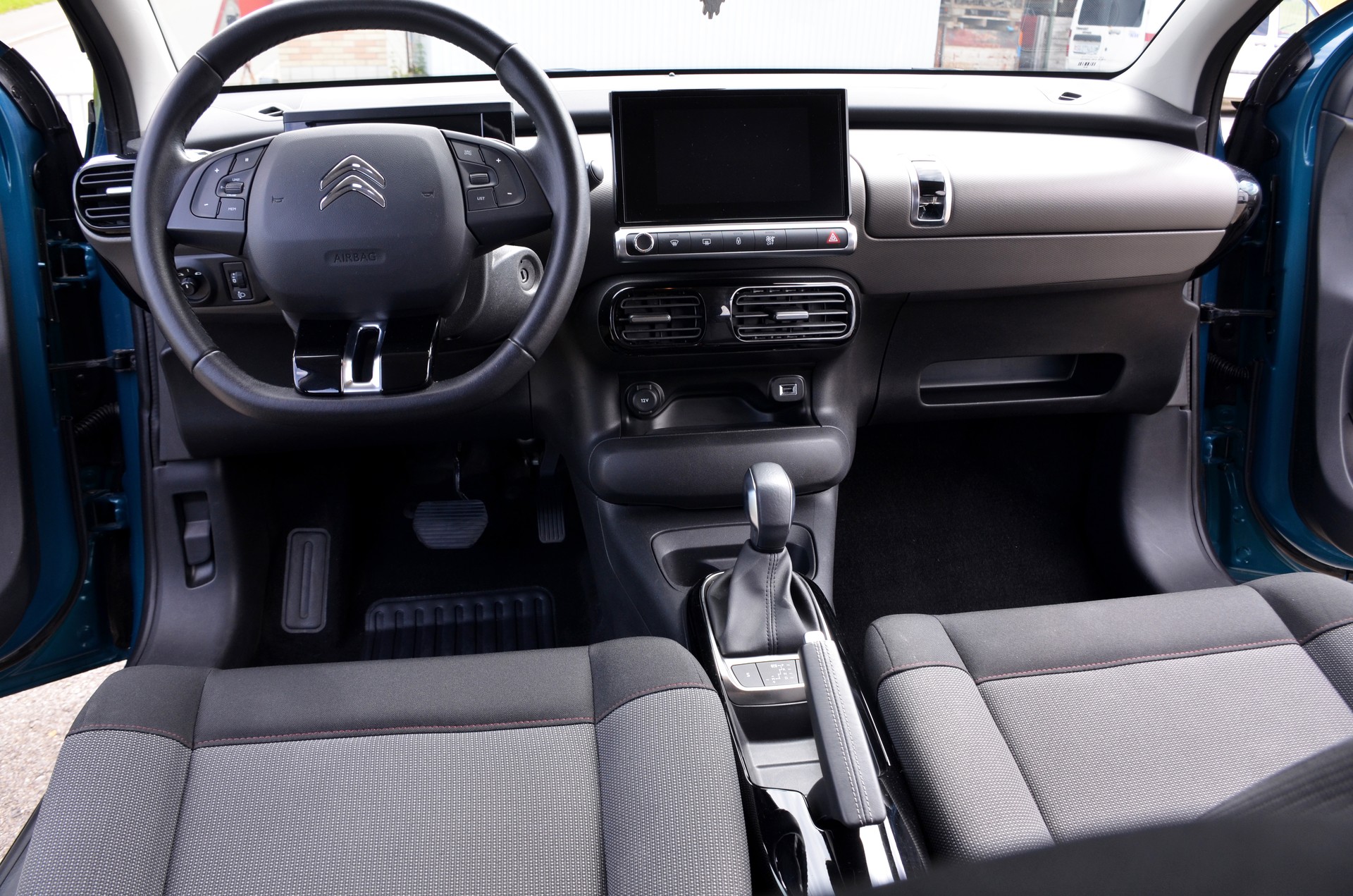 CITROEN C4 Cactus 1.5 Blue HDi Feel EAT6-image-14