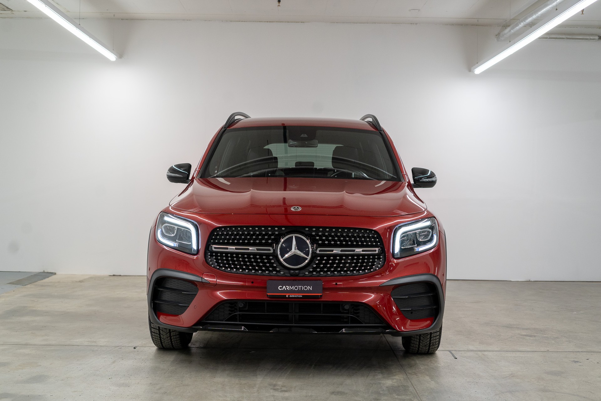 MERCEDES-BENZ GLB 200 d AMG Line 4matic-image-2