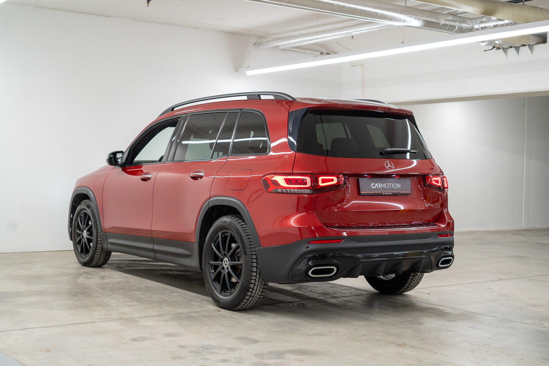 MERCEDES-BENZ GLB 200 d AMG Line 4matic-image-6