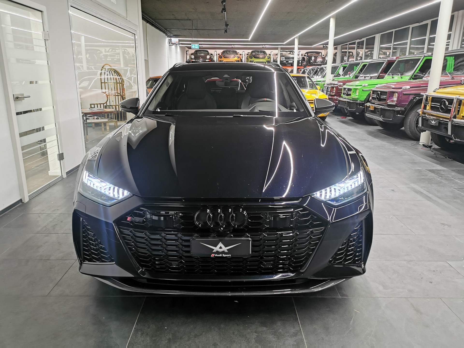 AUDI RS6 Avant 4.0 TFSI 2021 V8 ABT 730 PS AKRAPOVIC CARBON DYNAMIK PLUS PANO B&O CH-AUTO 1.HD ALCANTARA-image-1