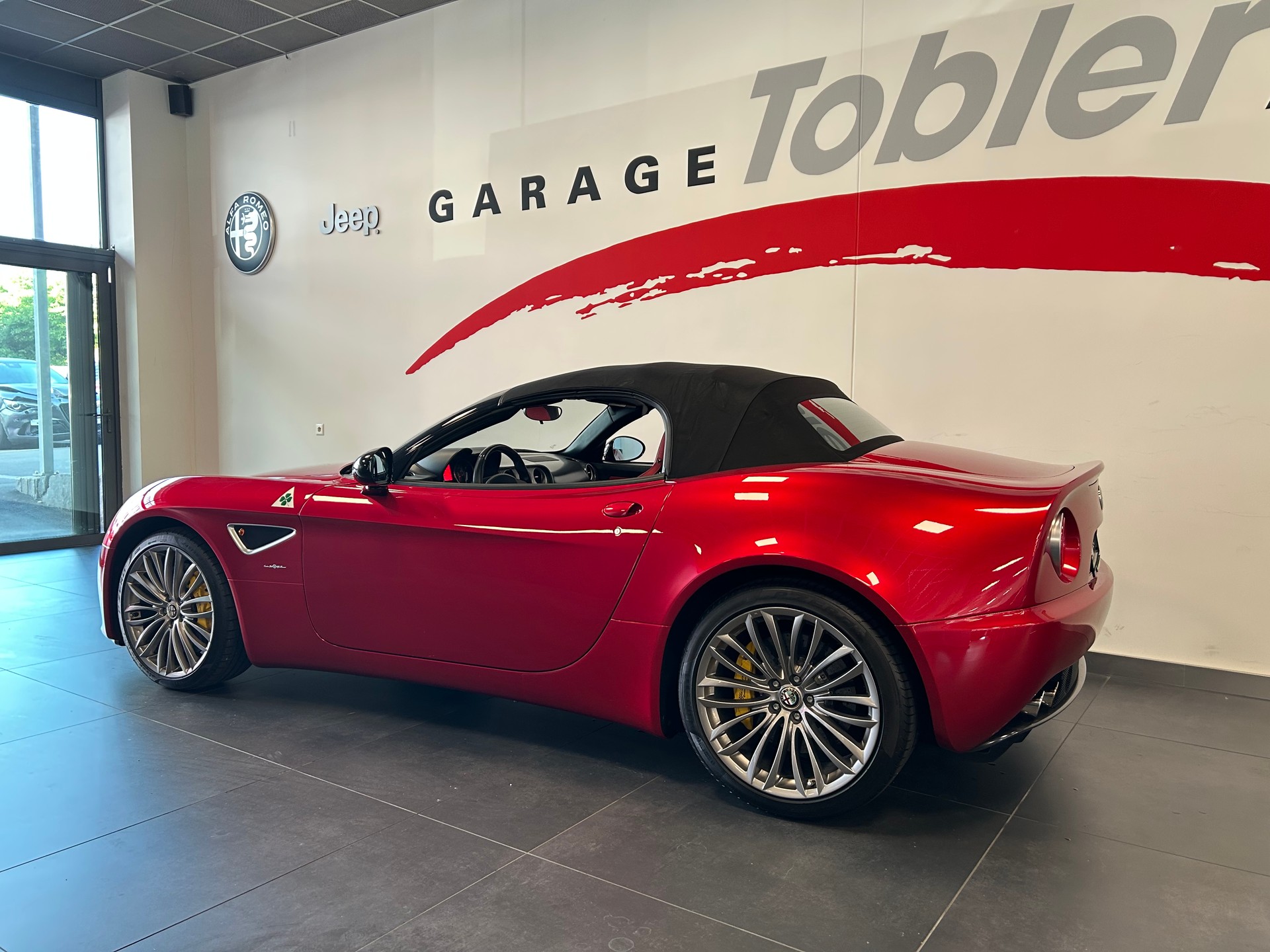 ALFA ROMEO 8C Spider-image-19