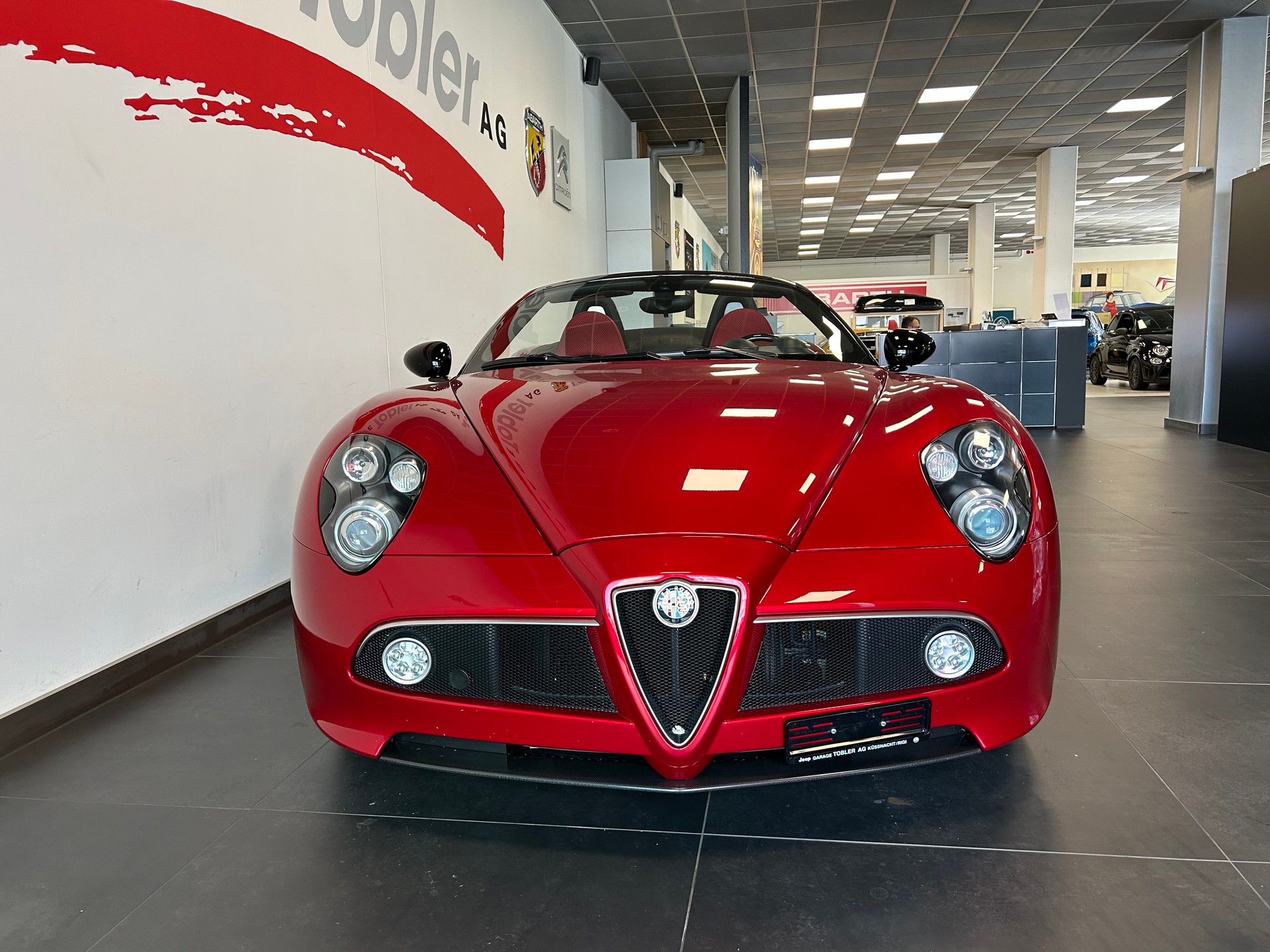 ALFA ROMEO 8C Spider-image-4