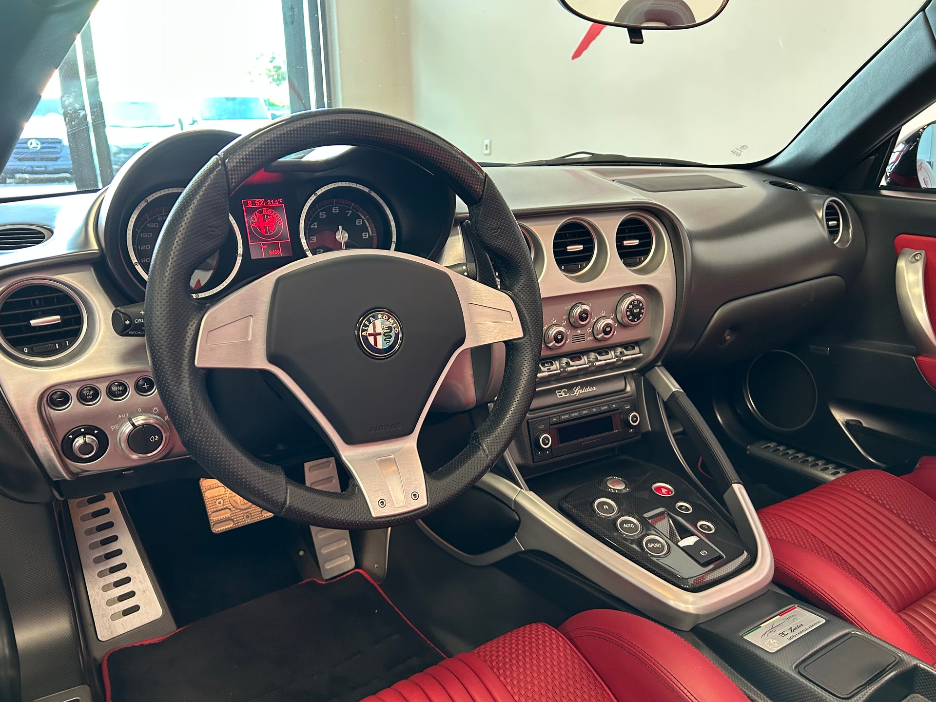 ALFA ROMEO 8C Spider-image-7