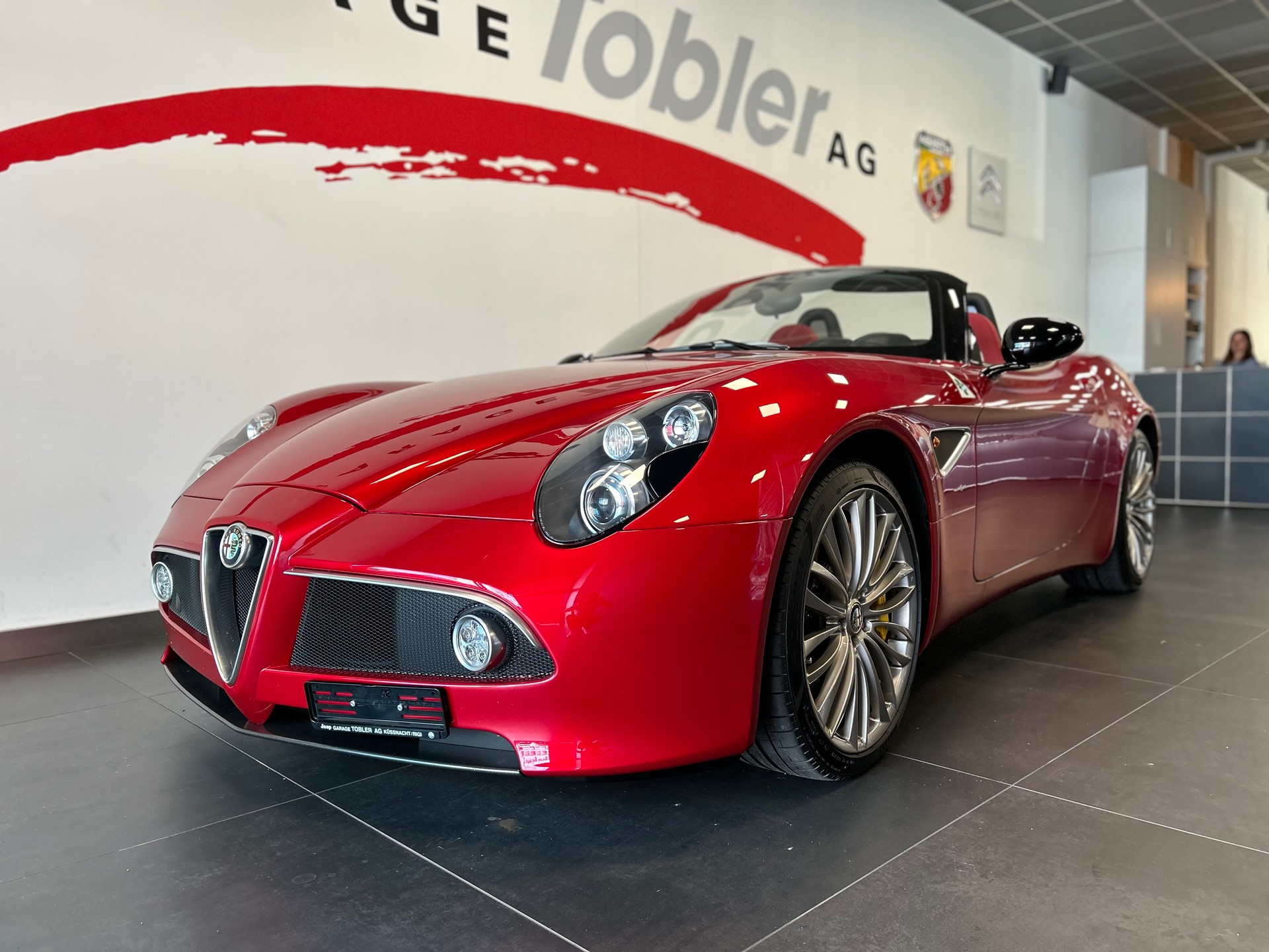 ALFA ROMEO 8C Spider-image-20