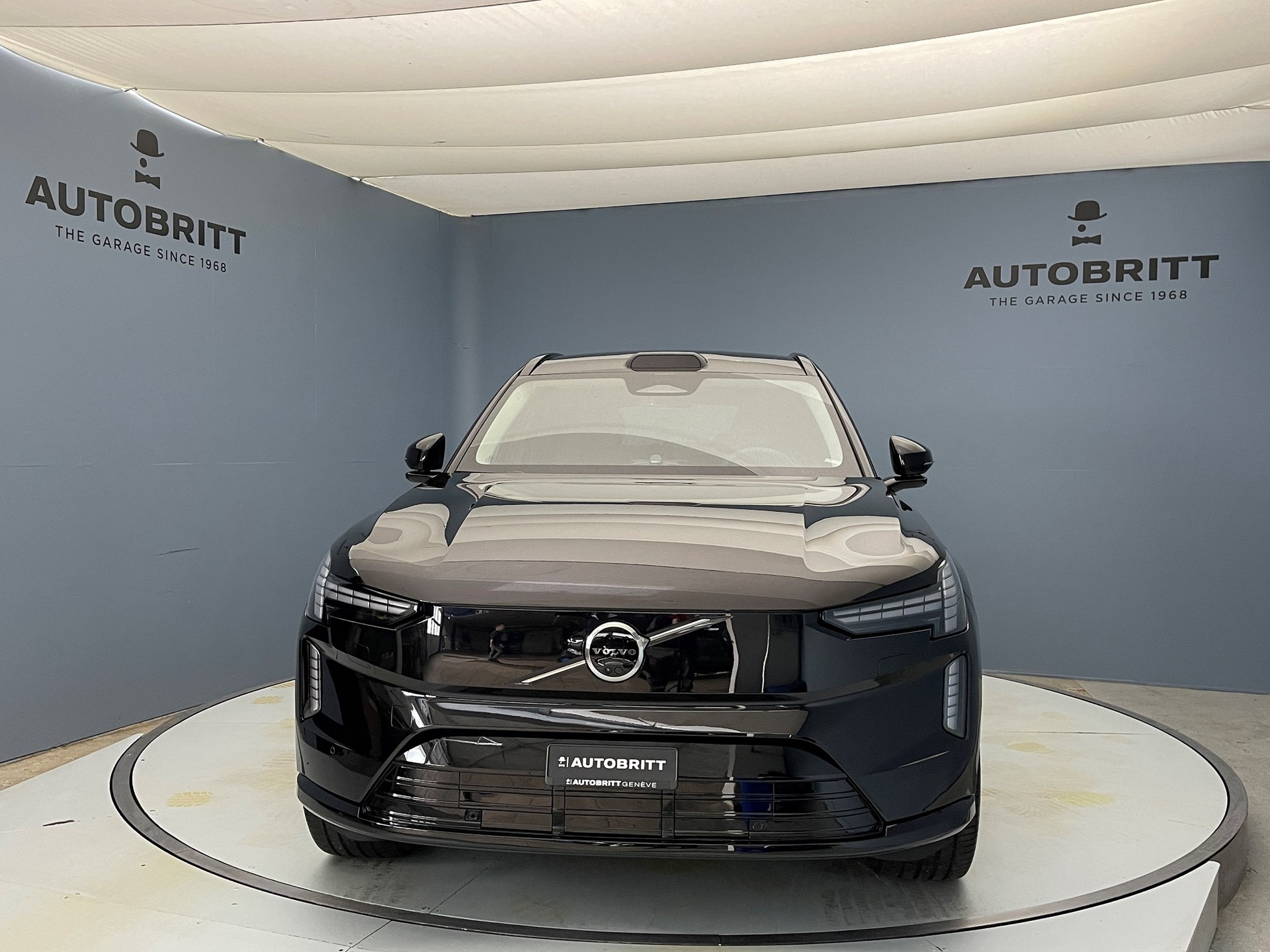 VOLVO EX 90 Twin Performance Ultra AWD-showroom-element-1
