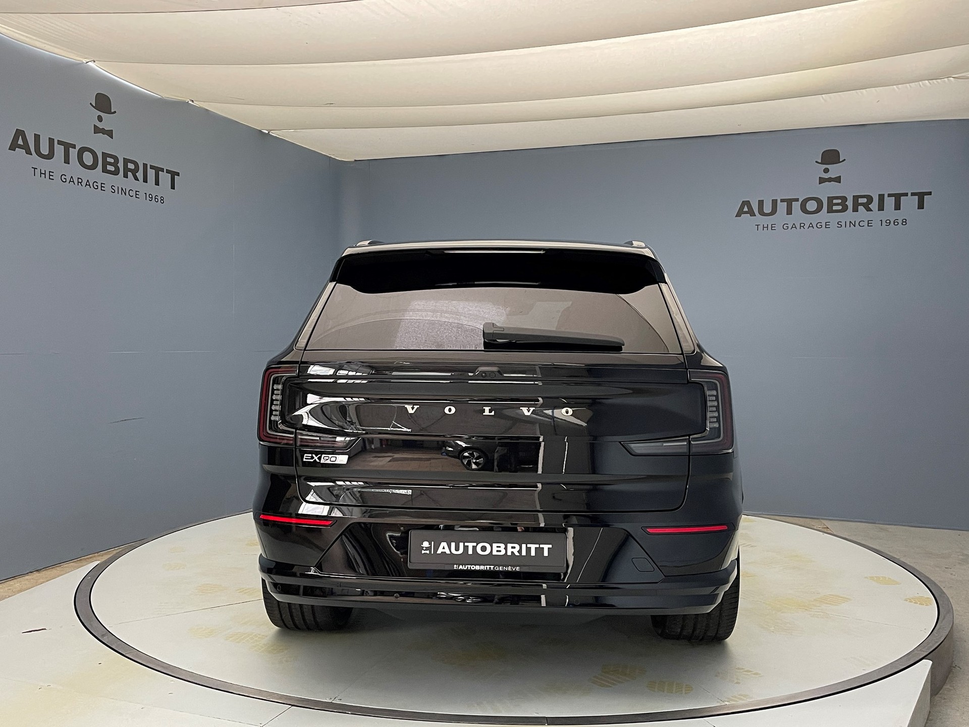 VOLVO EX 90 Twin Performance Ultra AWD-showroom-element-2