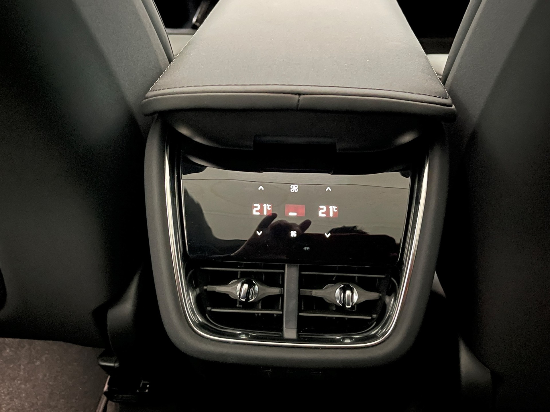 VOLVO EX 90 Twin Performance Ultra AWD-image-6