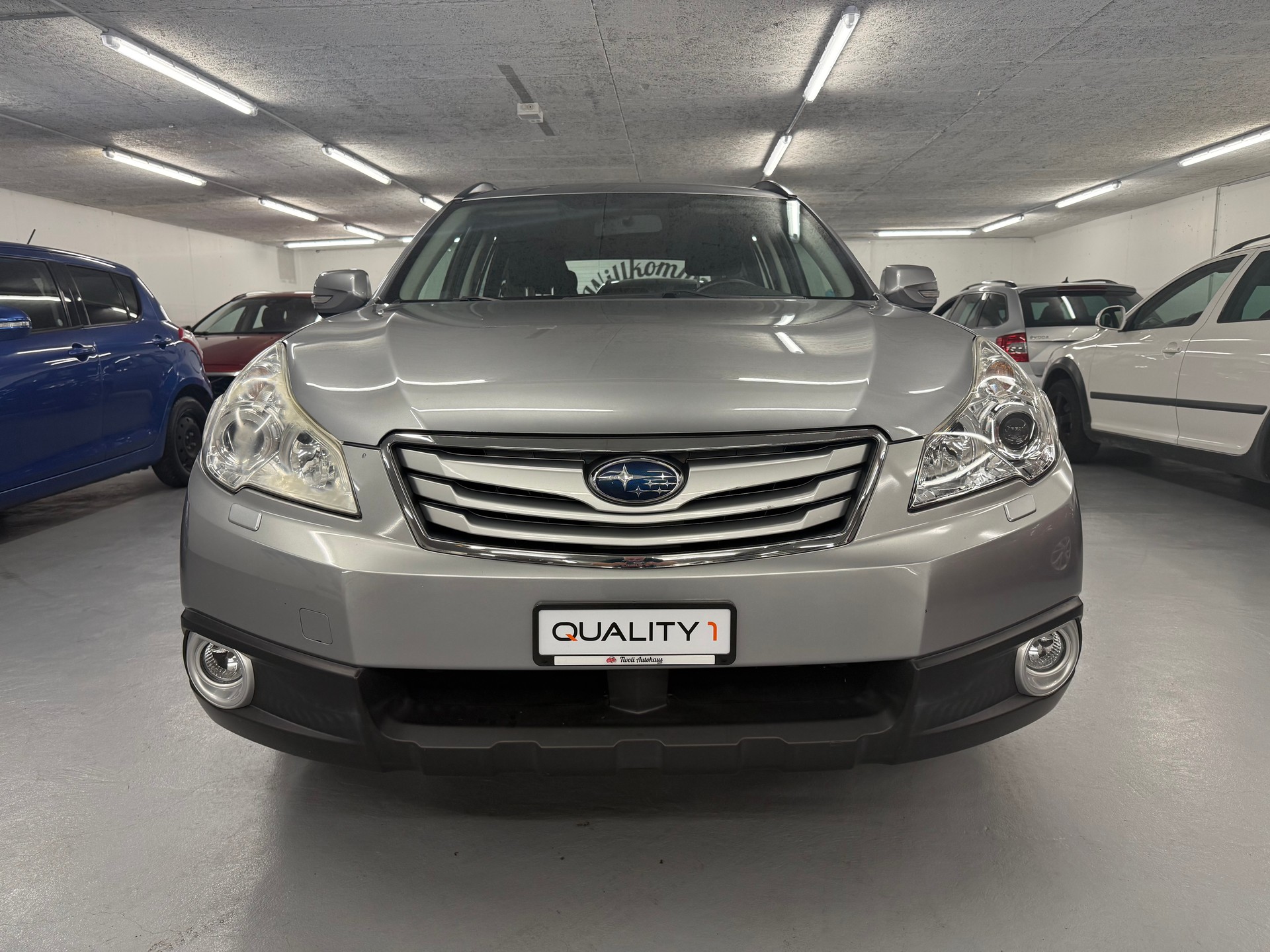 SUBARU Outback 2.5i Swiss AWD Lineartronic