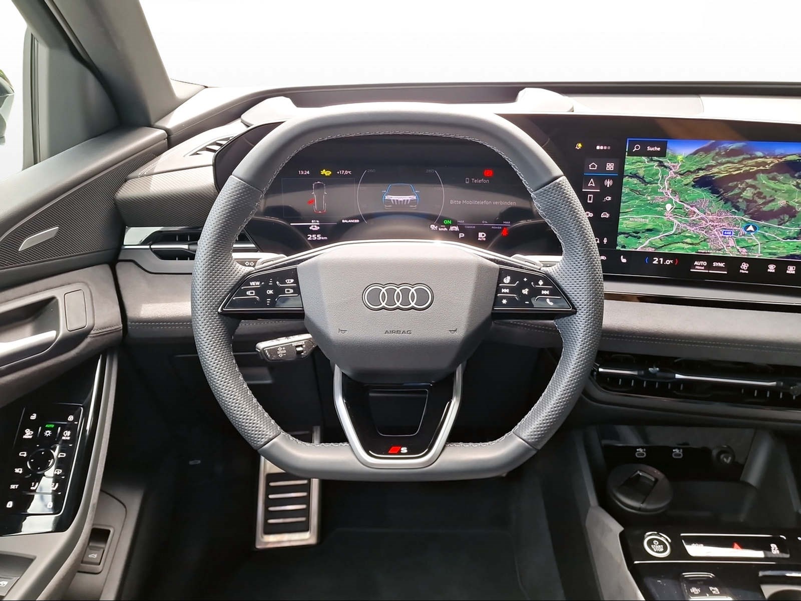 AUDI Q6 e-tron quattro-showroom-element-3