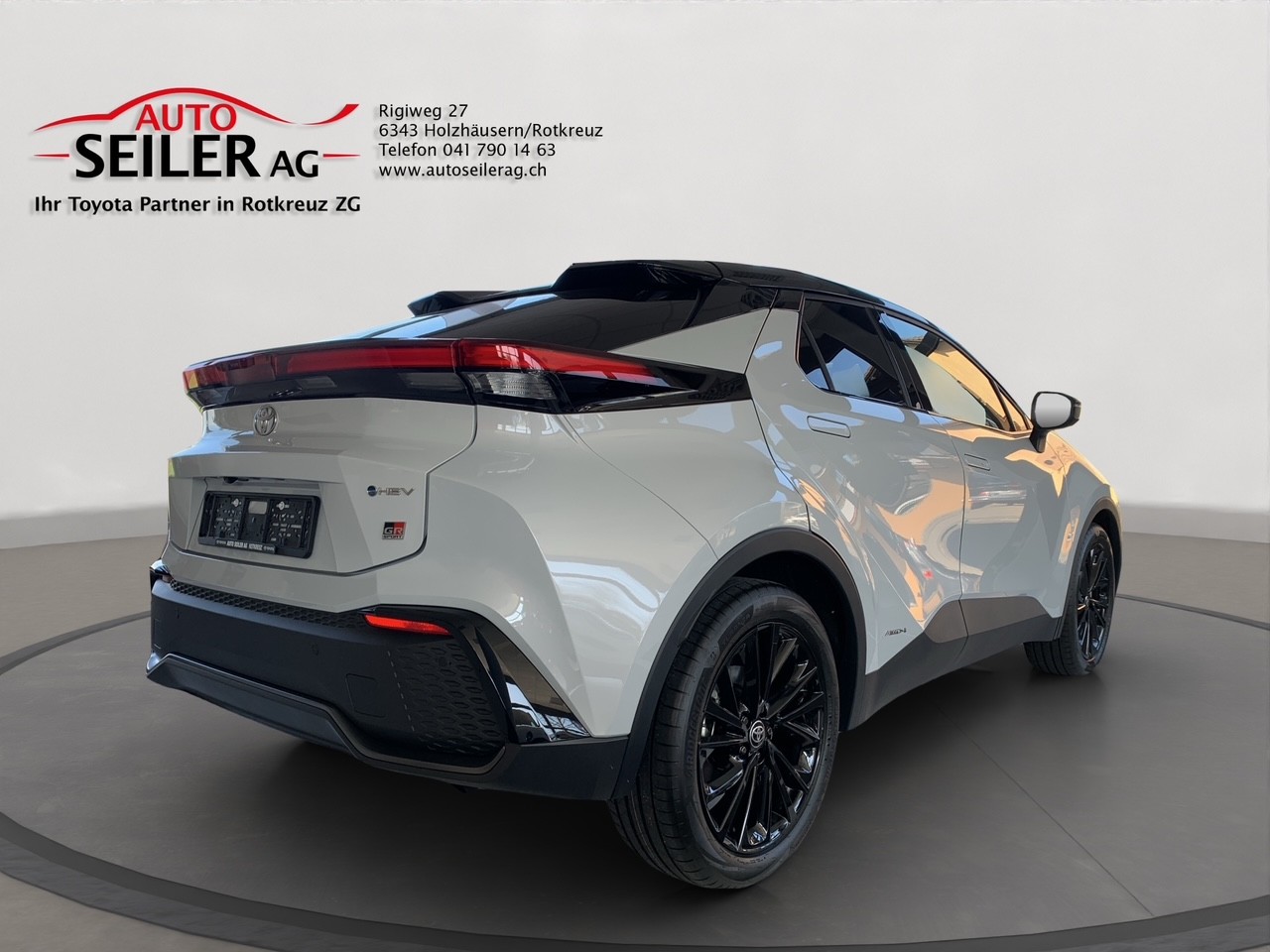TOYOTA C-HR 2.0 HSD CVT GR Sport 4WD-showroom-element-3