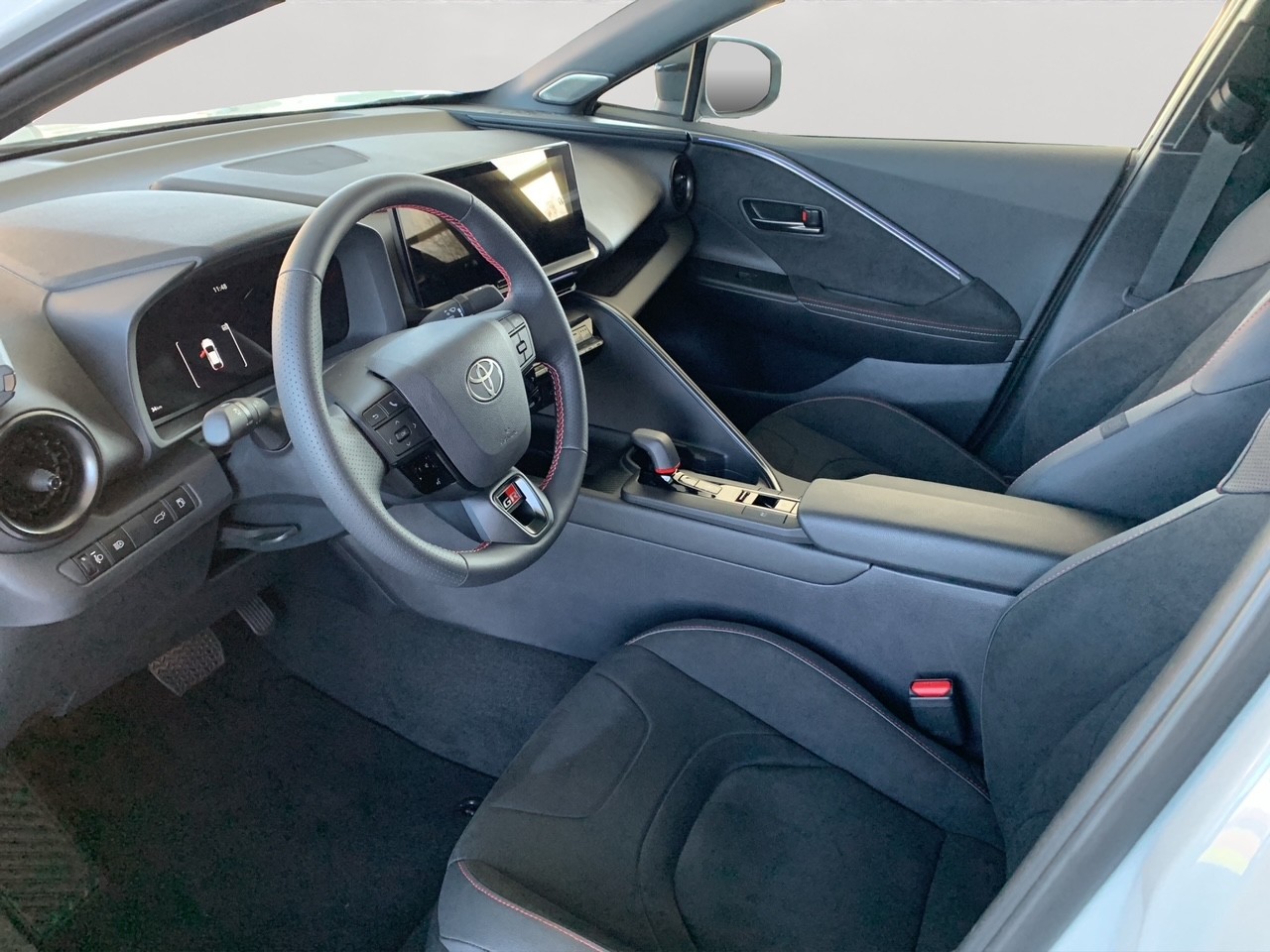 TOYOTA C-HR 2.0 HSD CVT GR Sport 4WD-image-6