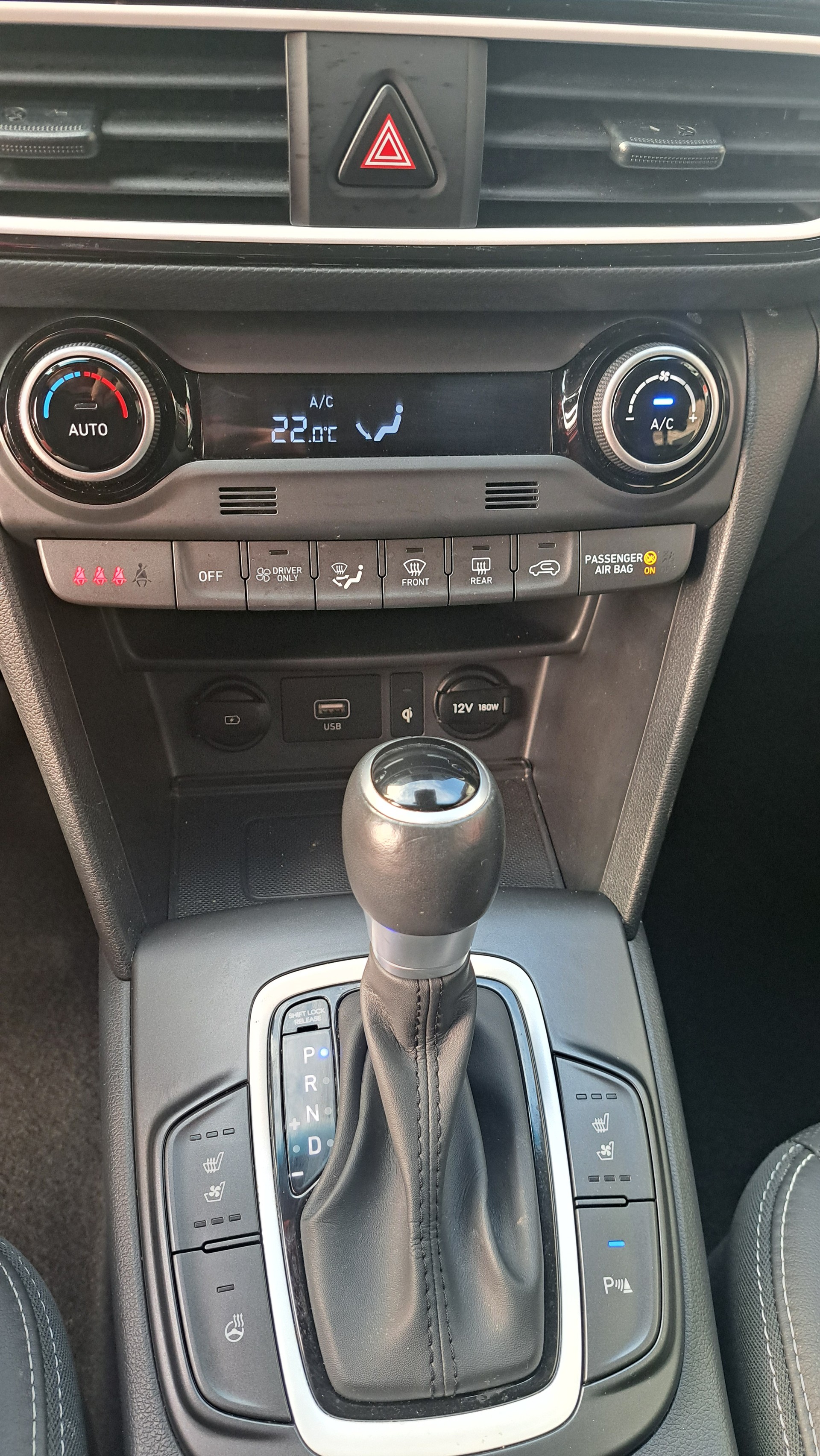 HYUNDAI Kona 1.6 GDi HEV Vertex DCT-image-23