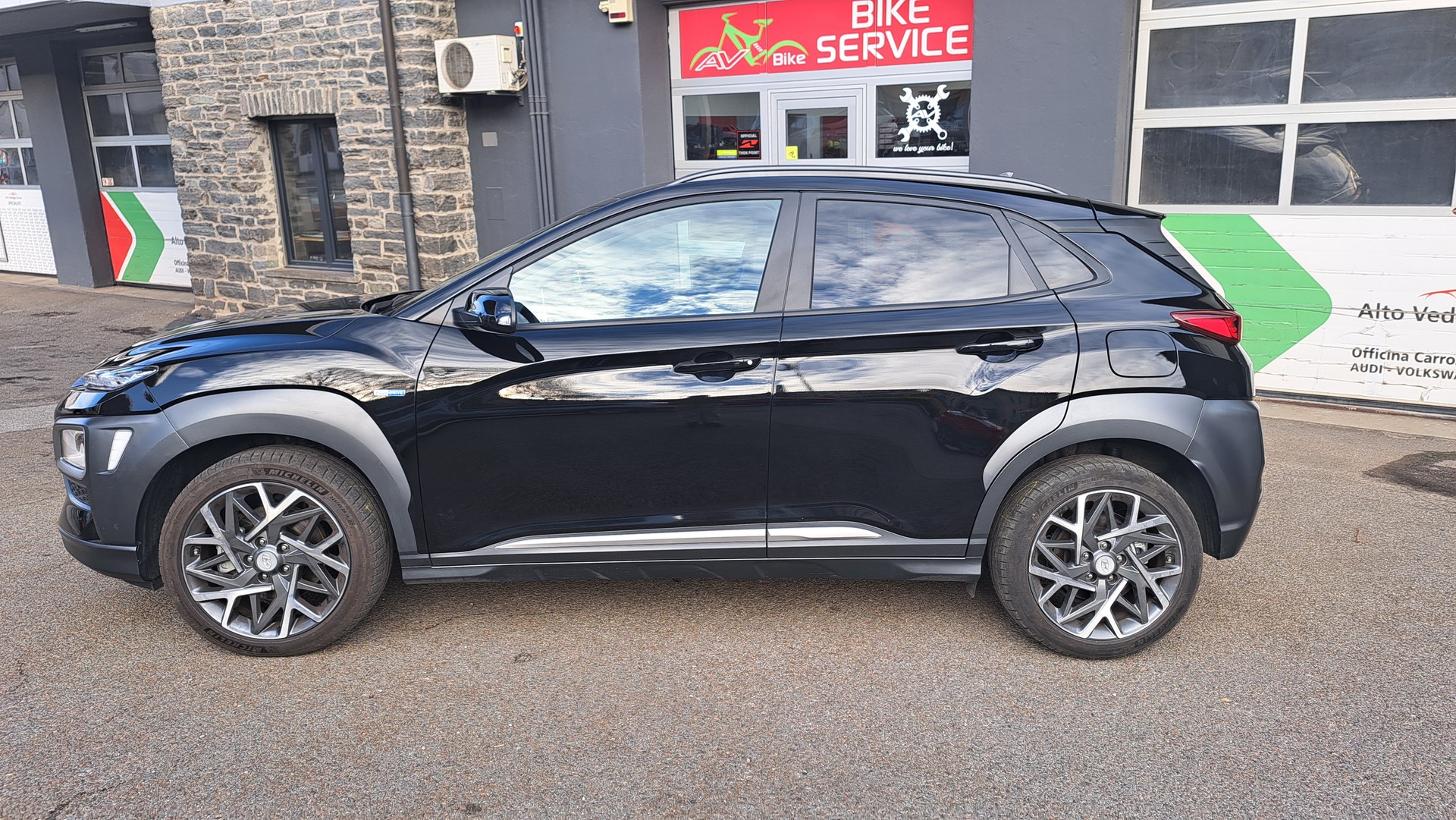 HYUNDAI Kona 1.6 GDi HEV Vertex DCT-image-6