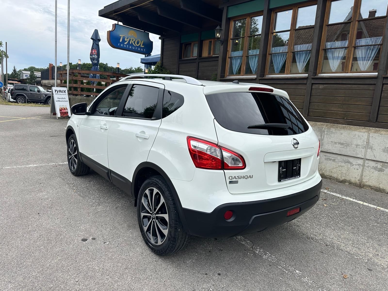 NISSAN Qashqai 2.0 i-Way XTronic CVT-showroom-element-2