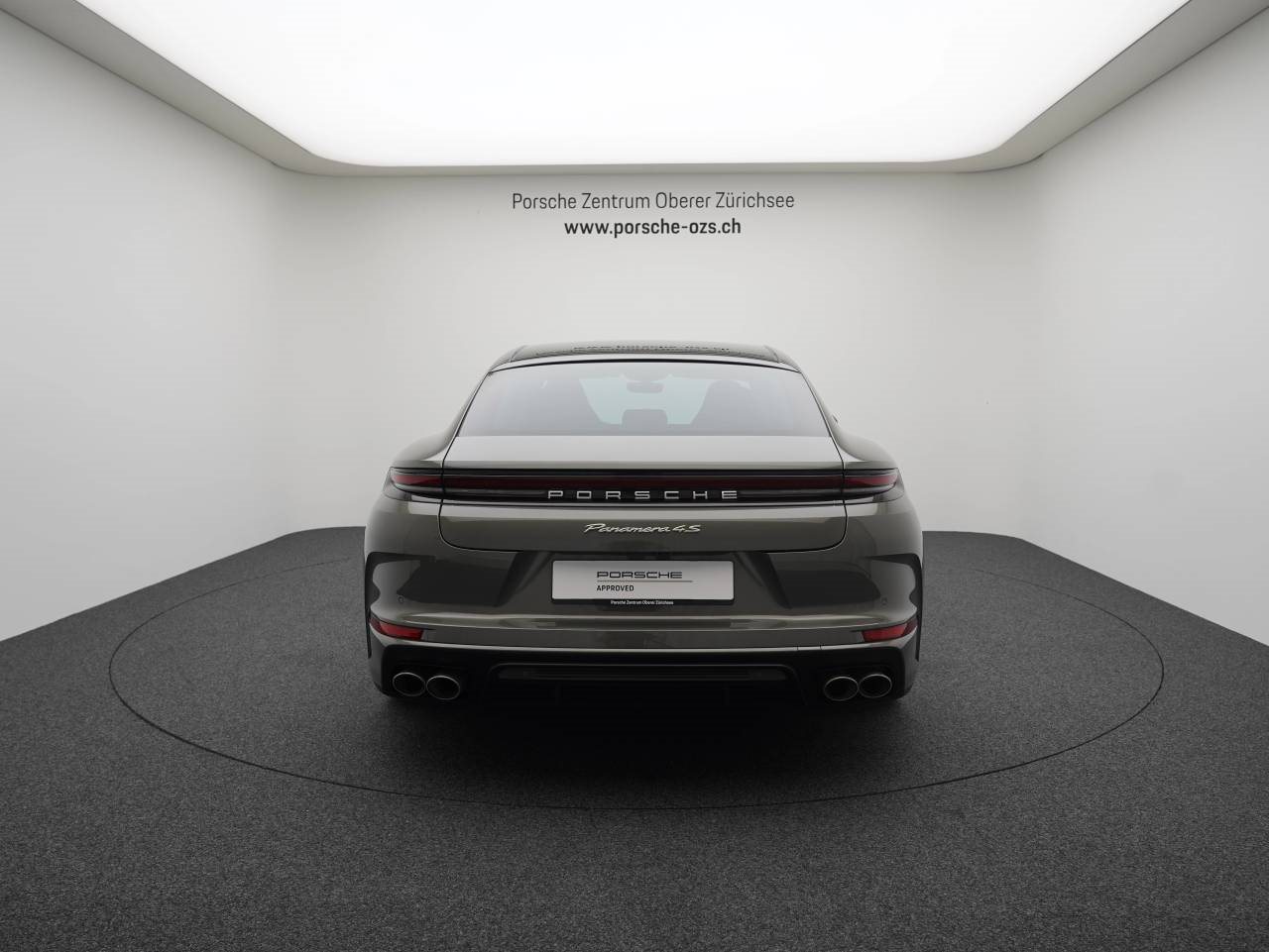 PORSCHE PANAMERA 4S E-Hybrid-showroom-element-3