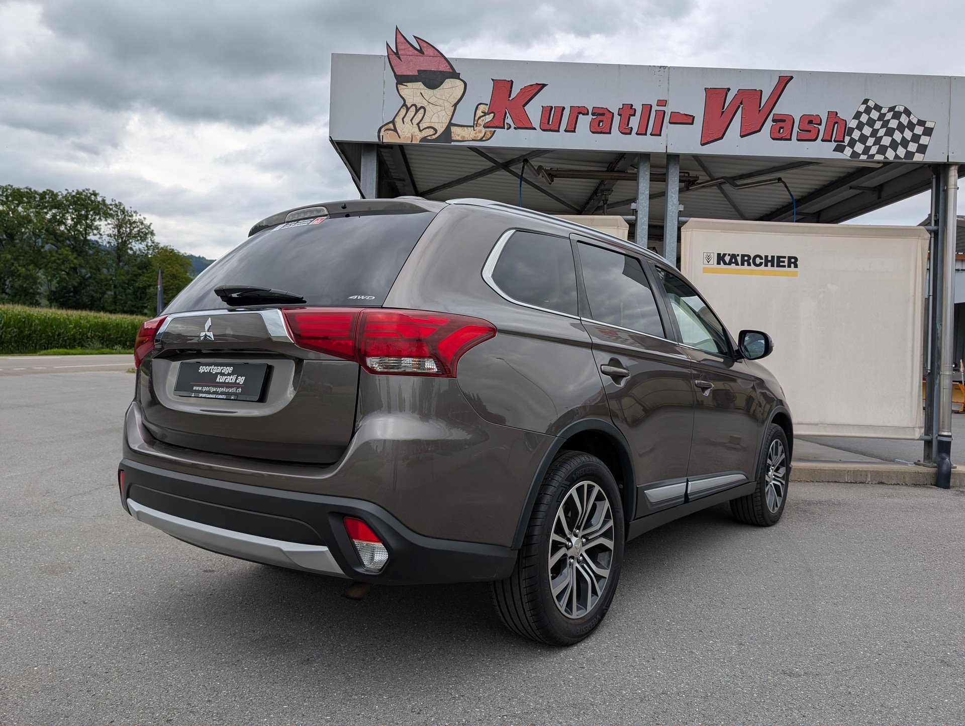 MITSUBISHI Outlander 2.2 DID Style Edition 7-Sitzer-showroom-element-1