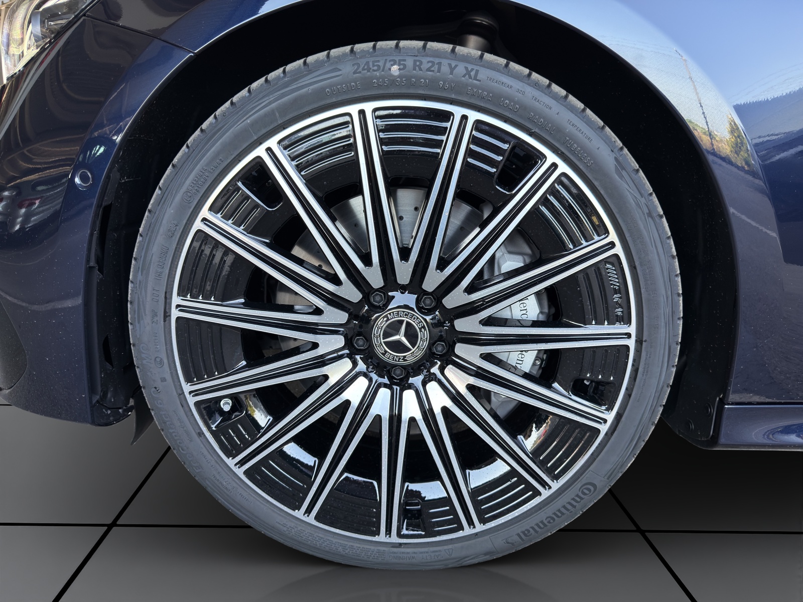 Image MERCEDES-BENZ E-220 E 220 d 4Matic 9G-Tronic