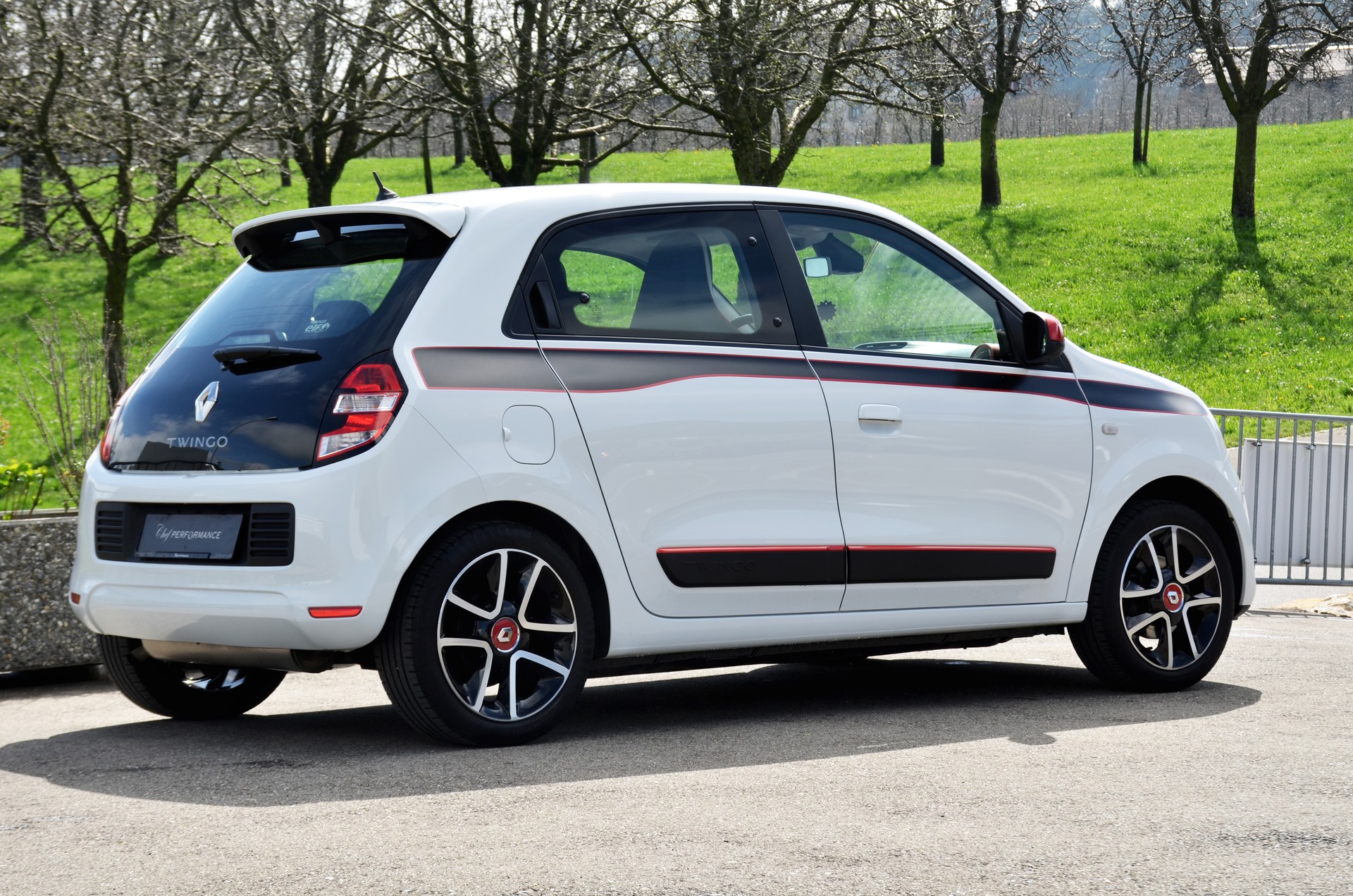 RENAULT Twingo 0.9 Iconic-image-5