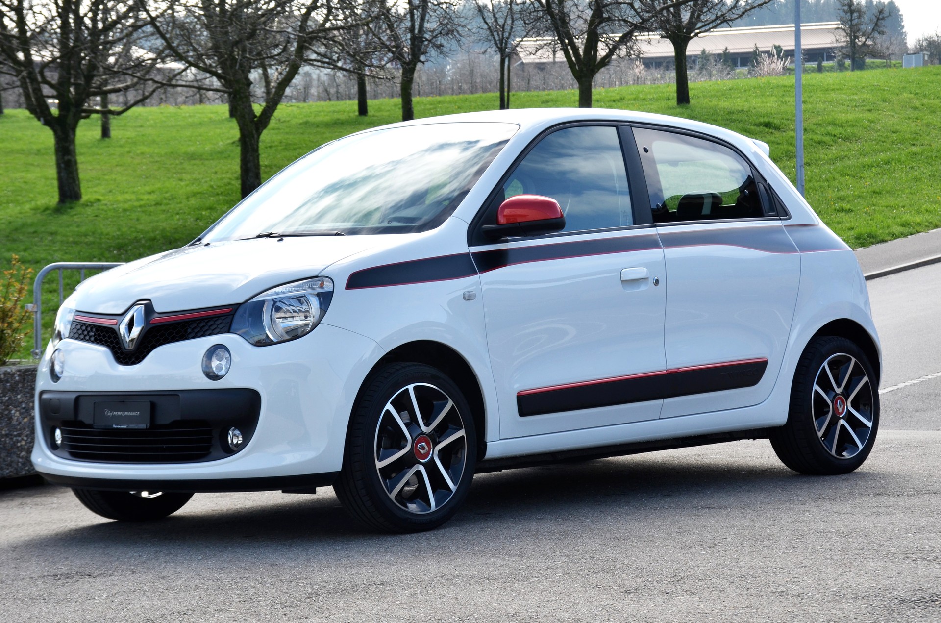 RENAULT Twingo 0.9 Iconic-image-7