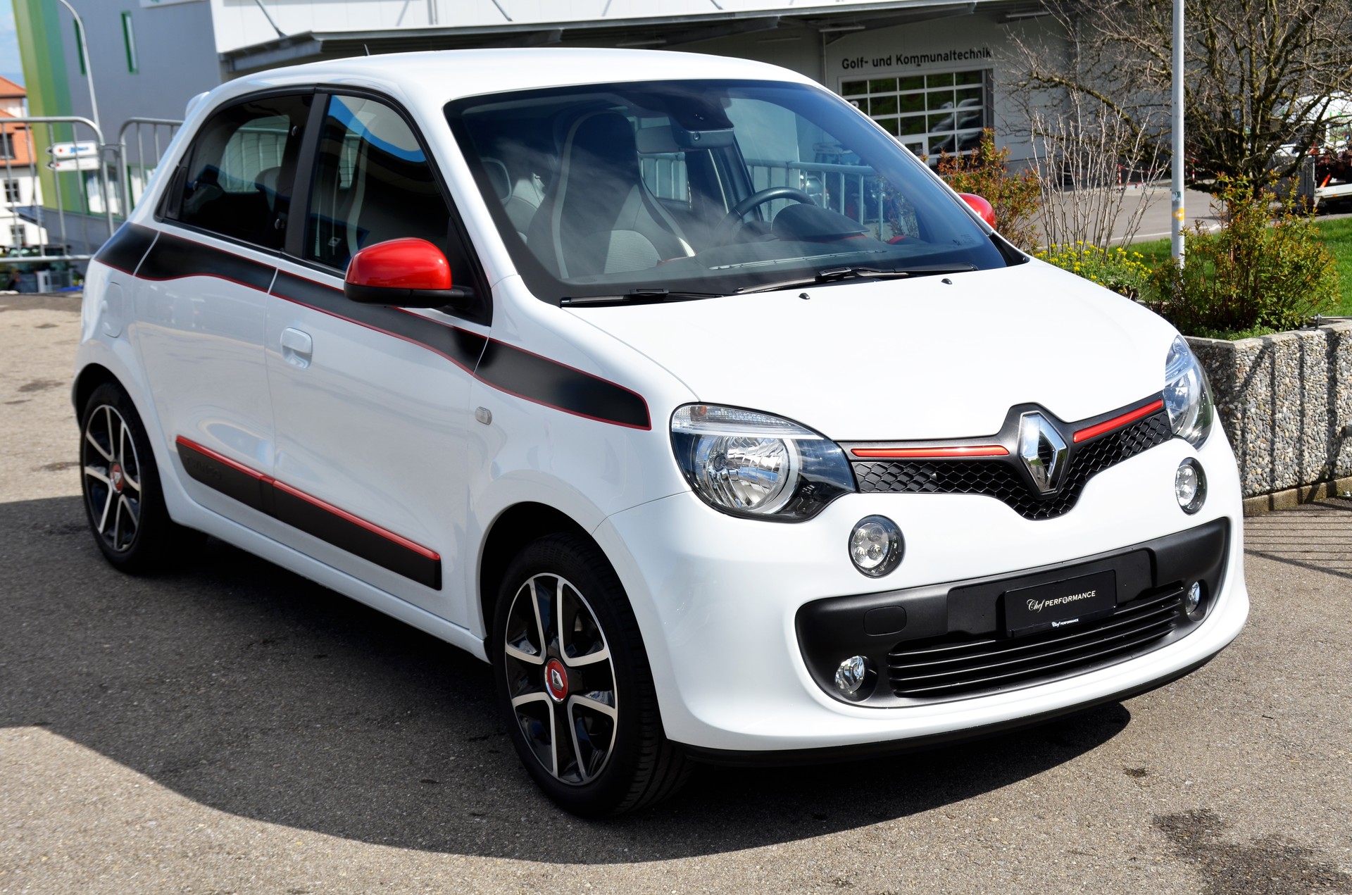 RENAULT Twingo 0.9 Iconic-image-2