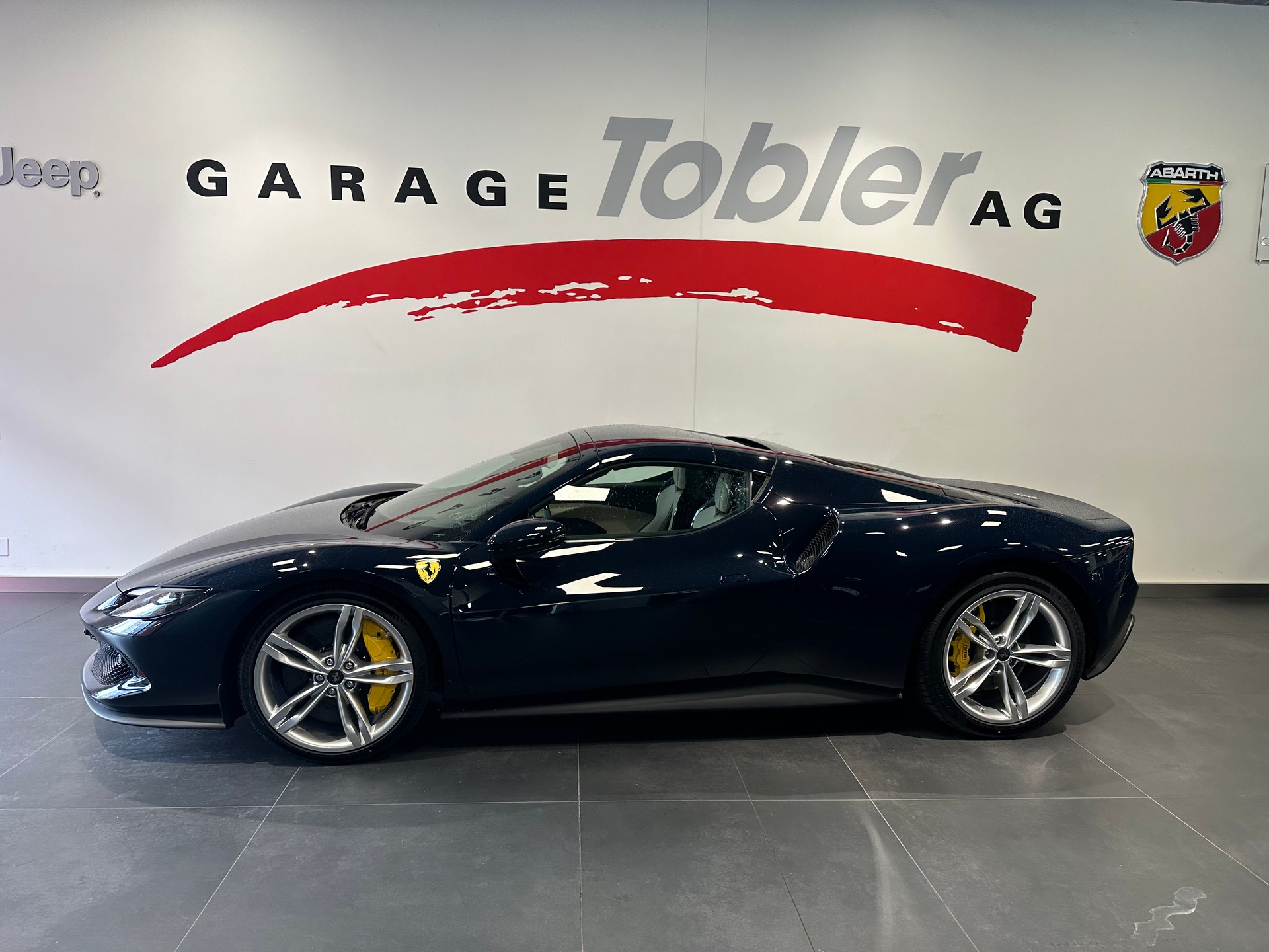 FERRARI 296 GTS-image-2