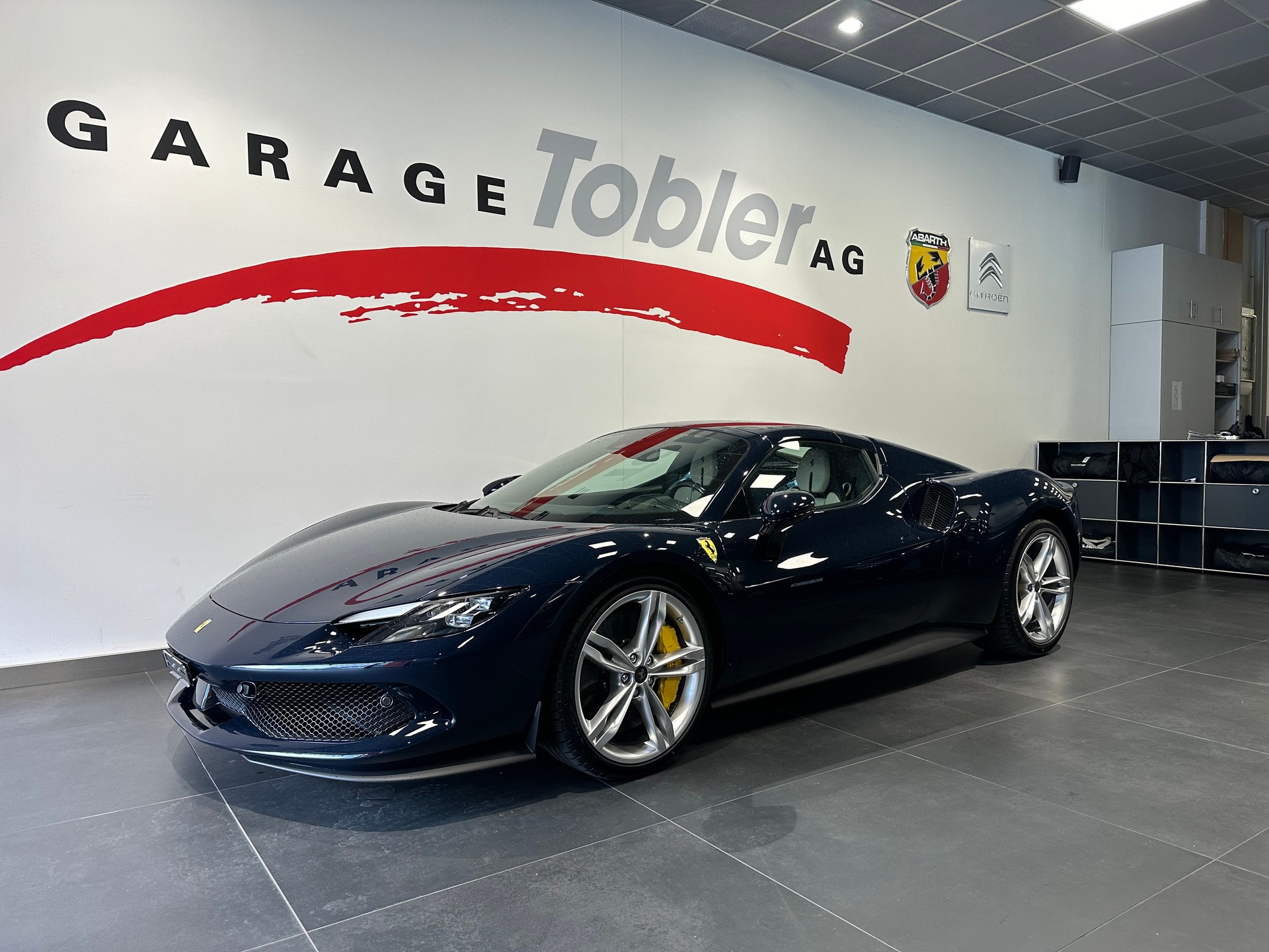 FERRARI 296 GTS-image-1