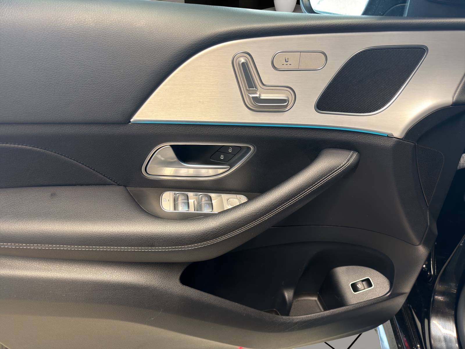 Image MERCEDES-BENZ GLE-300 GLE 300 d 4Matic AMG