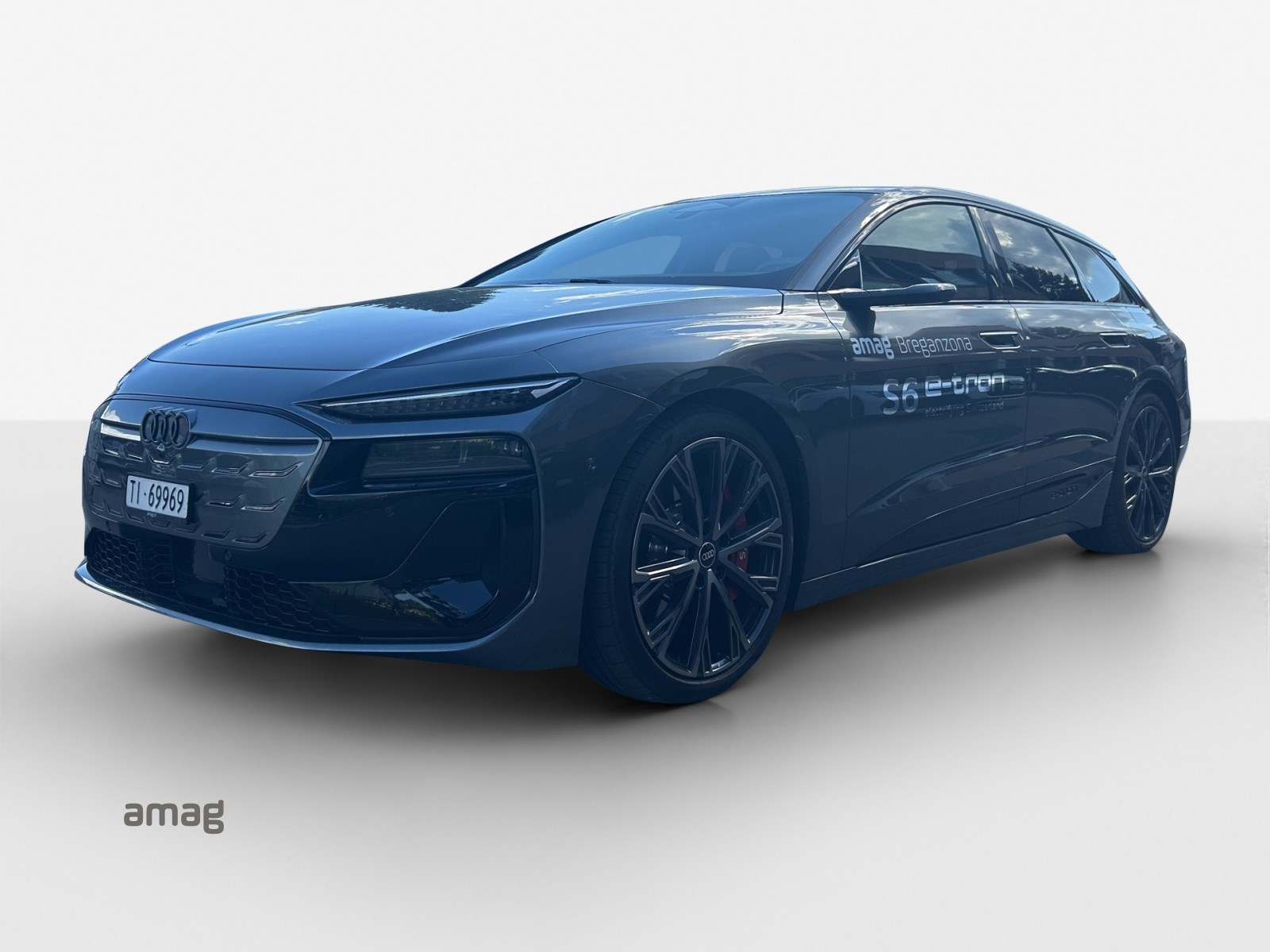 AUDI S6 Avant e-tron quattro