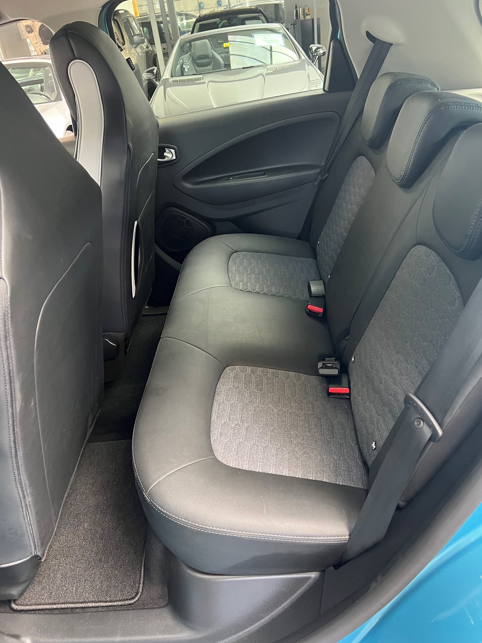 RENAULT Zoe Intens R135 (Batterie Miete)-image-10