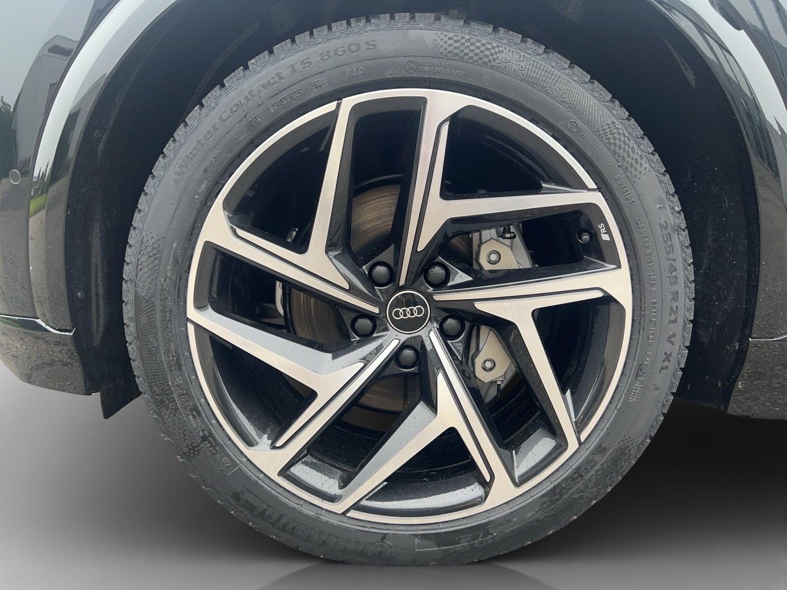 AUDI Q6 e-tron quattro-image-14