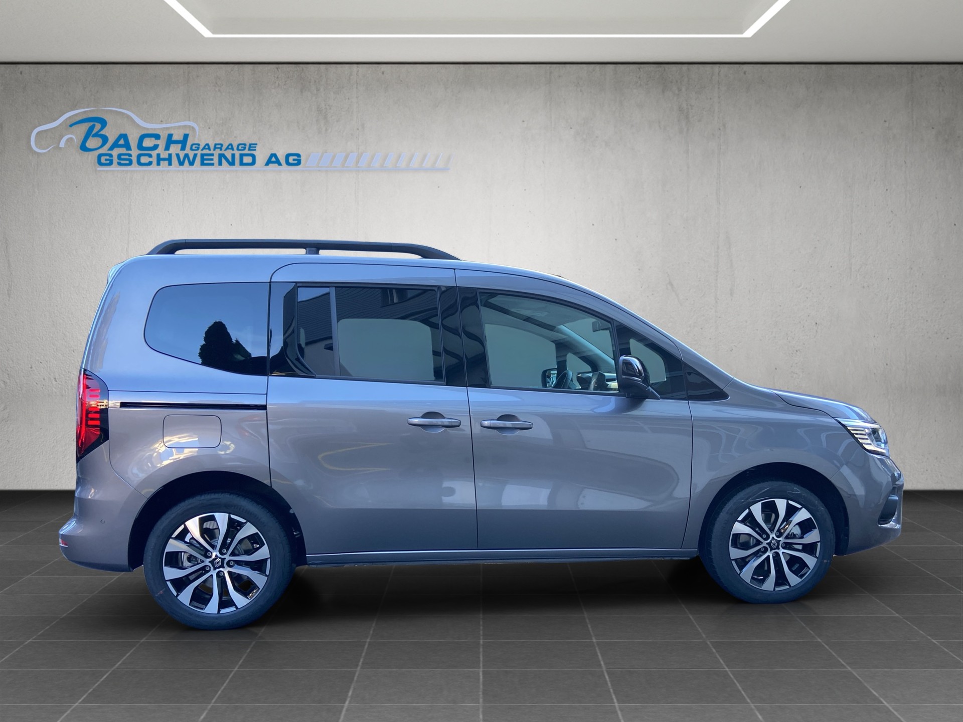 RENAULT Kangoo 1.3 TCe 130 PF Techno EDC-showroom-element-2
