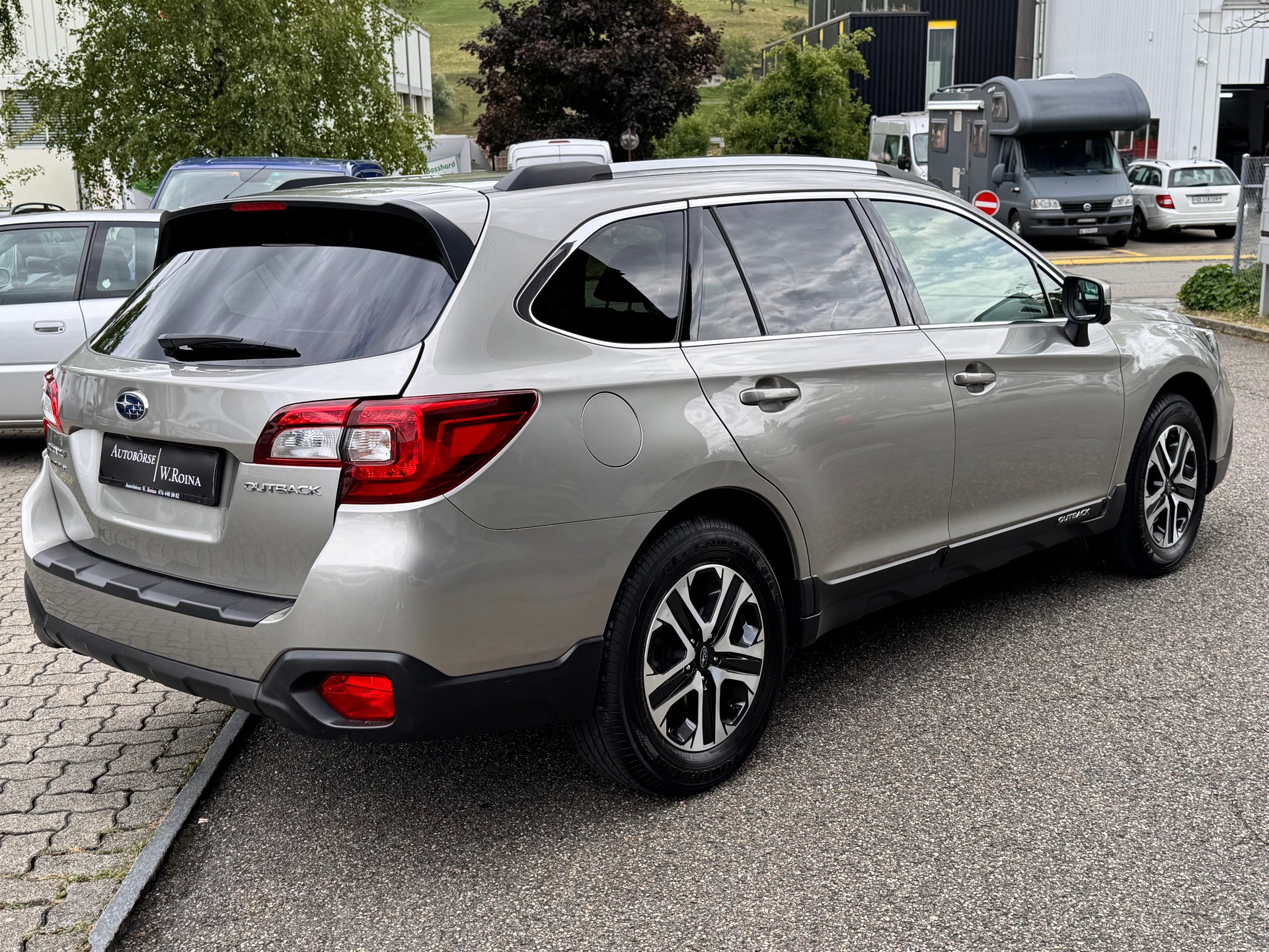 SUBARU Outback 2.5i Luxury AWD Lineartronic-showroom-element-2