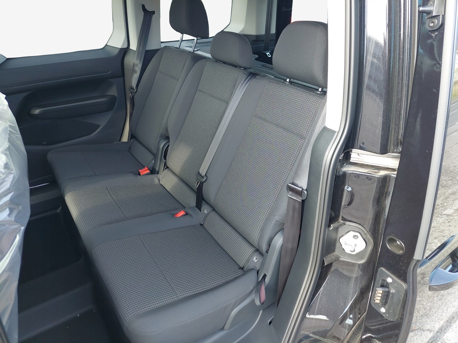 VW Caddy 1.5 TSI-image-11