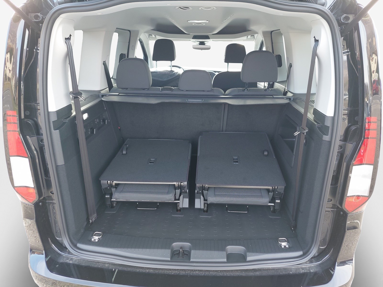 VW Caddy 1.5 TSI-image-12