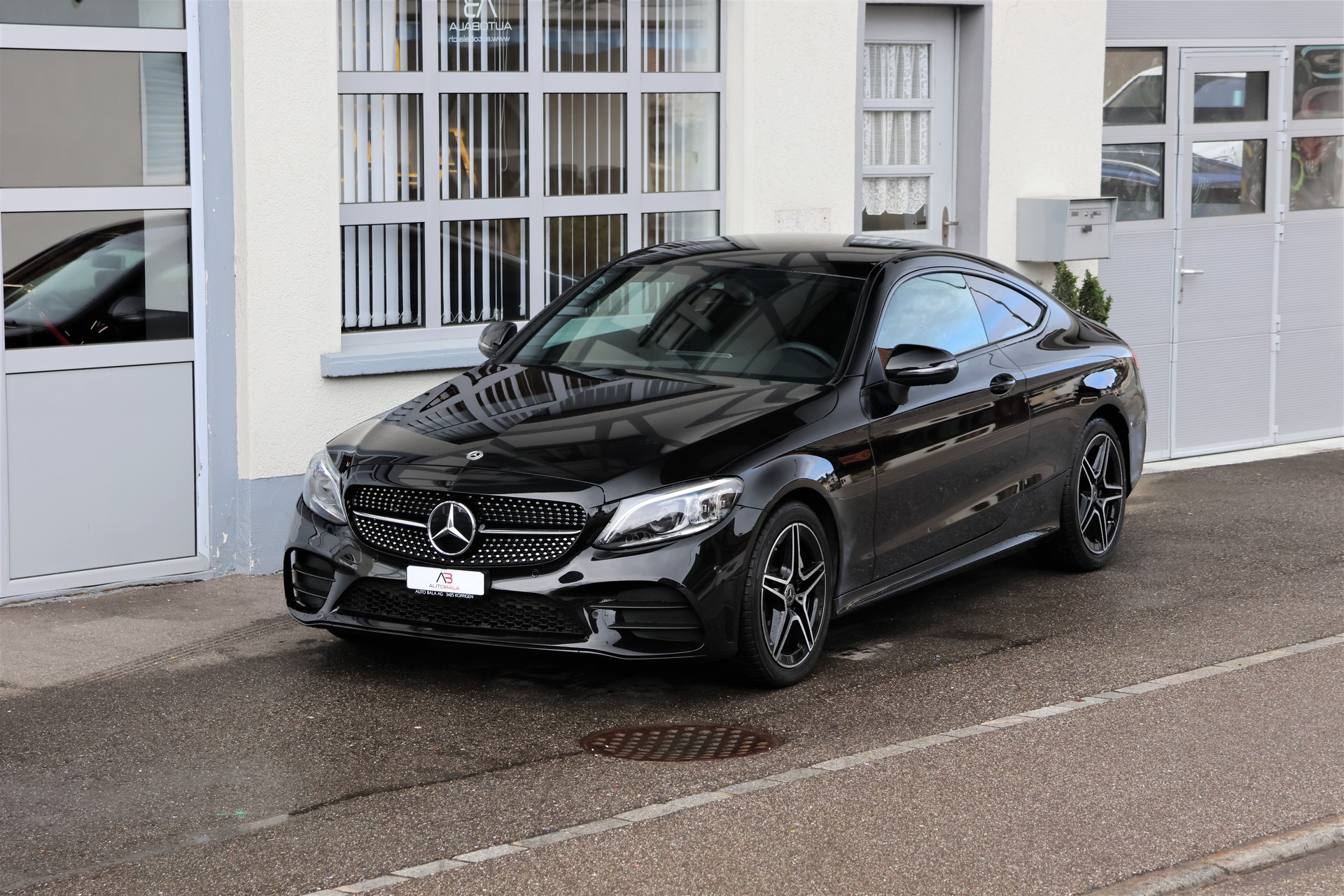 MERCEDES-BENZ C 300 Coupé 4Matic AMG Line  9G-tronic (CH)