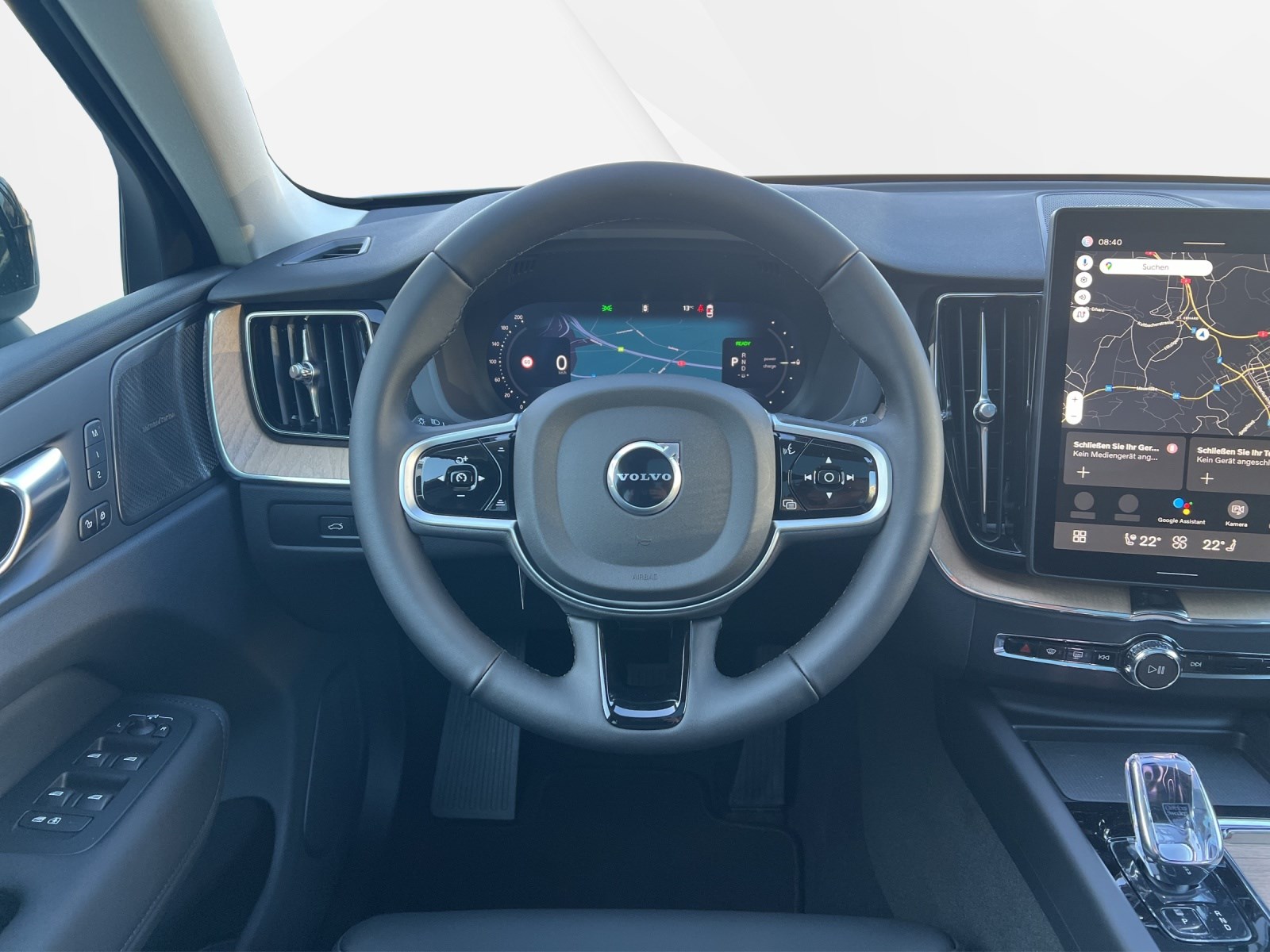 VOLVO XC60 2.0 T6 TE Plus Dark eAWD-image-11