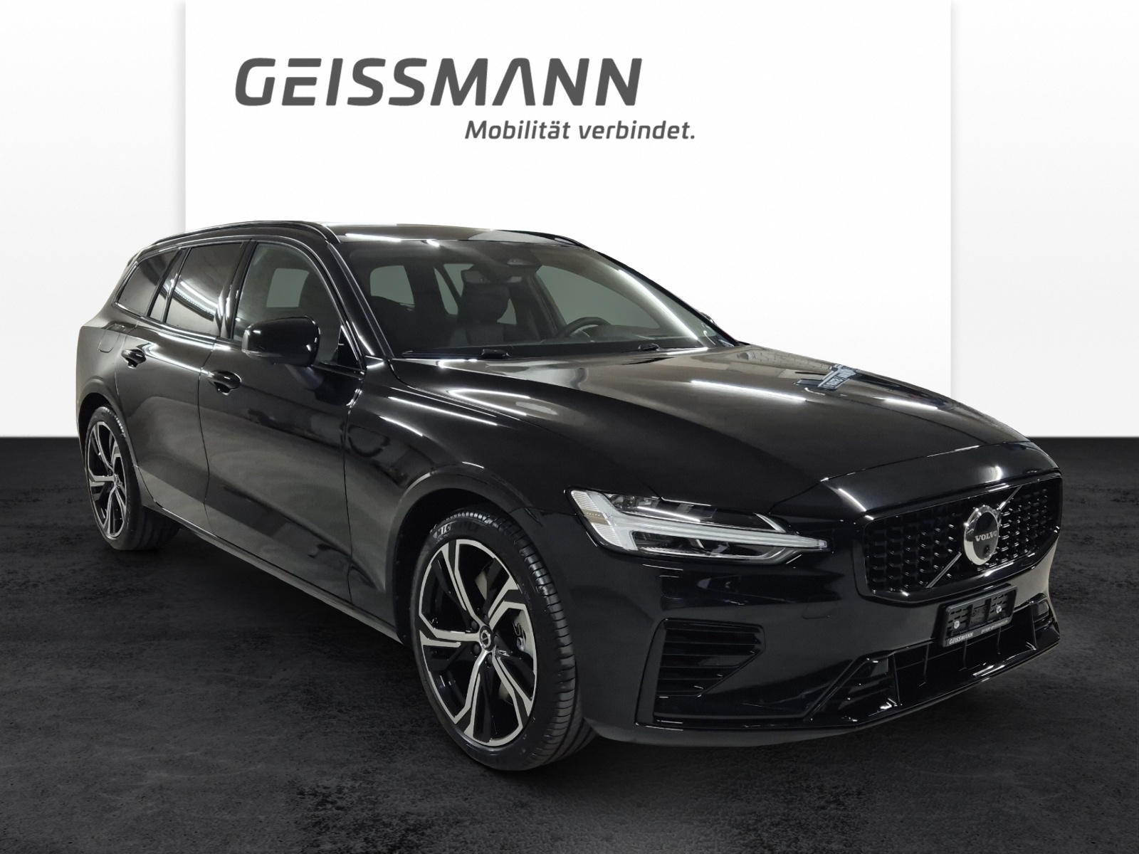 VOLVO V60 2.0 T8 TE Ultra Dark eAWD-showroom-element-1