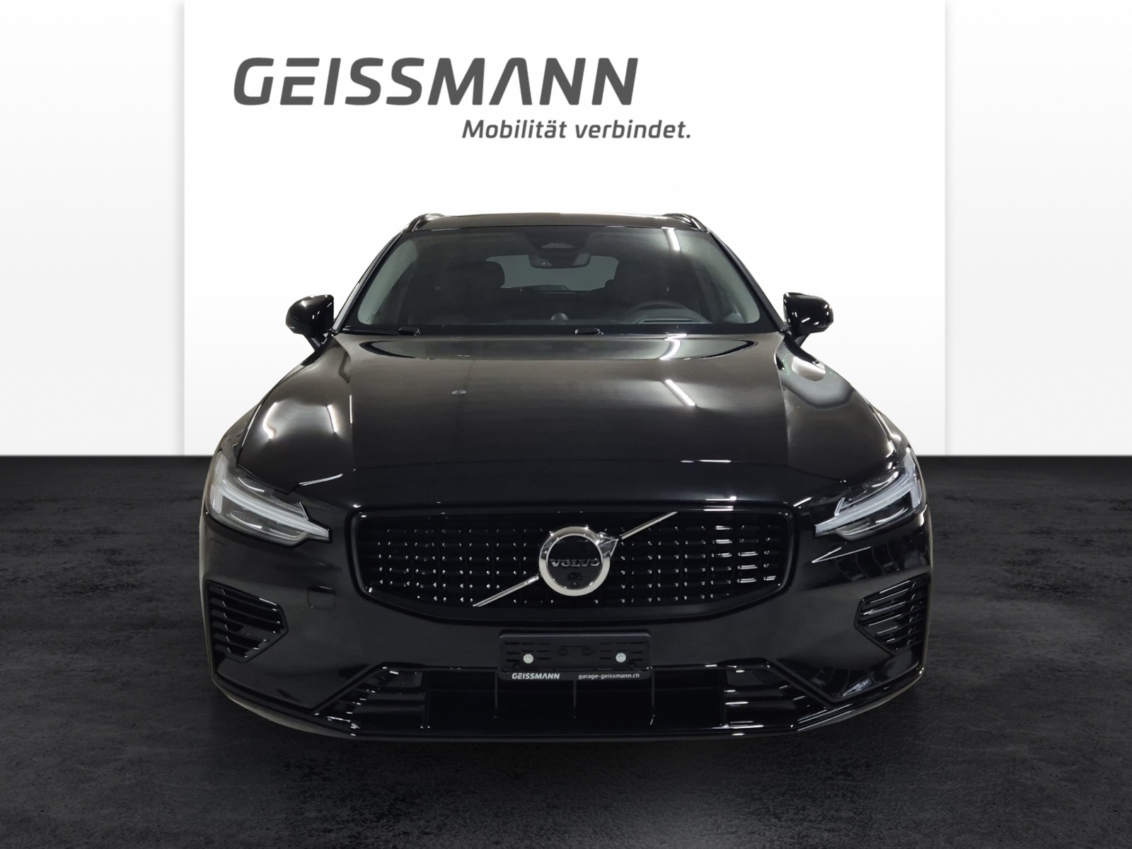 VOLVO V60 2.0 T8 TE Ultra Dark eAWD-image-6