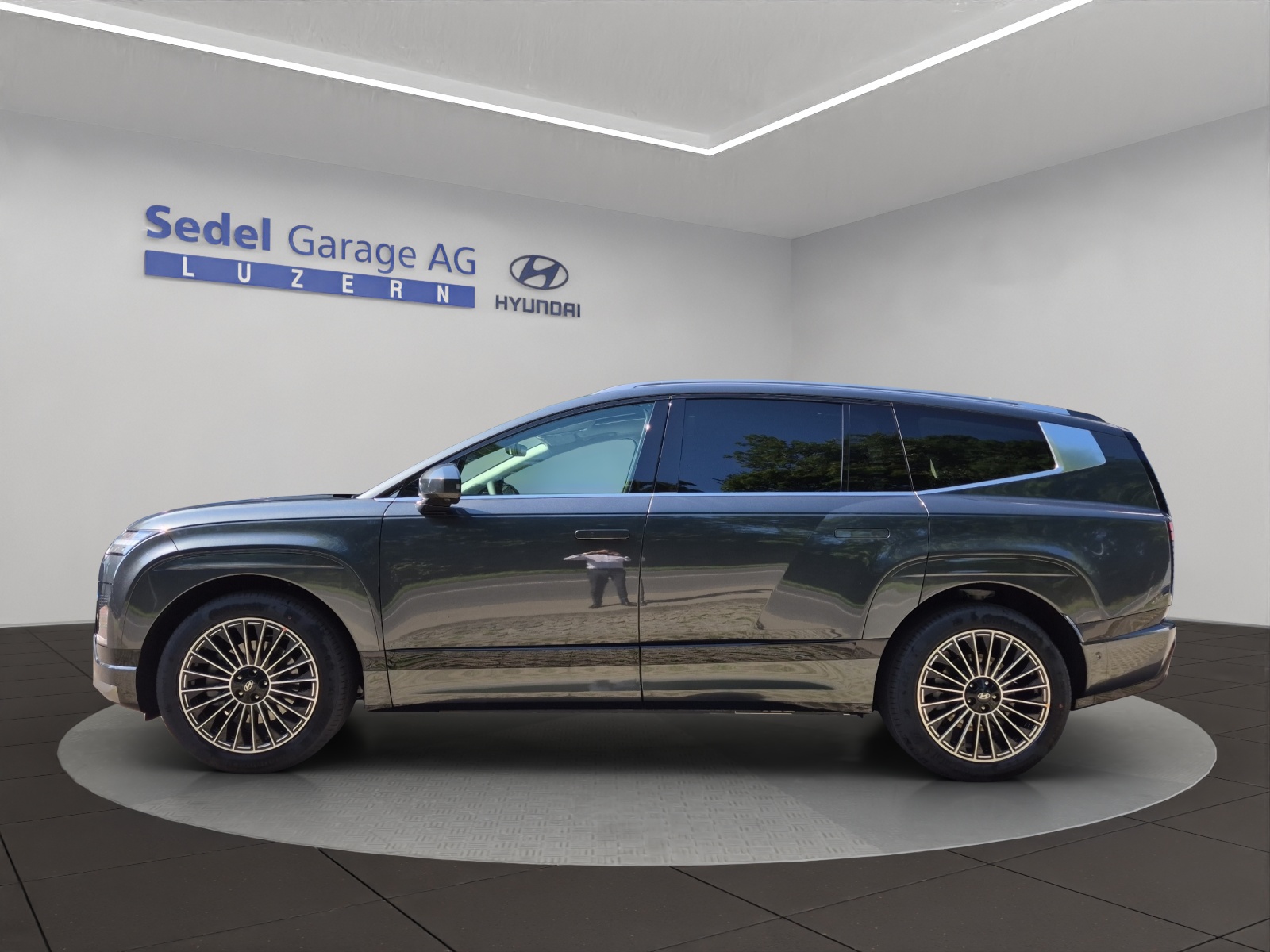 HYUNDAI IONIQ 9 Calligraphy 4WD-showroom-element-2