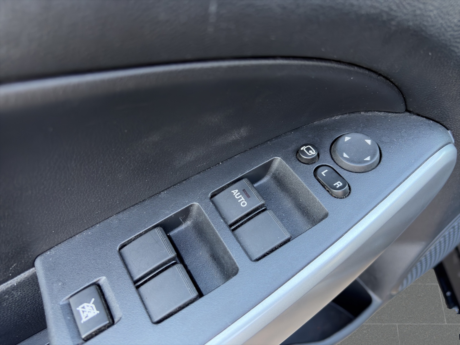 Image MAZDA 2 2 1.3i 16V EXCLUSIVE