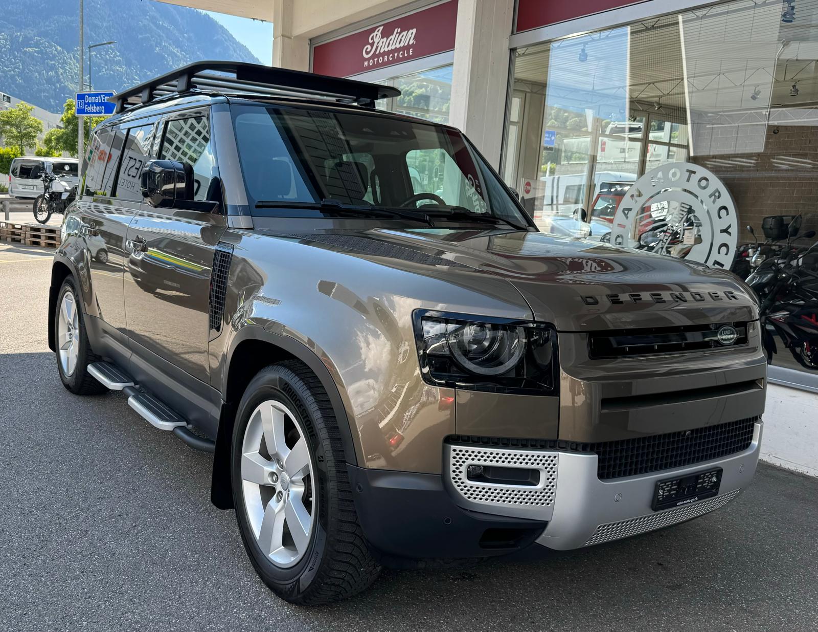 LAND ROVER Defender 110 D240 SD4 First Edition AT8
