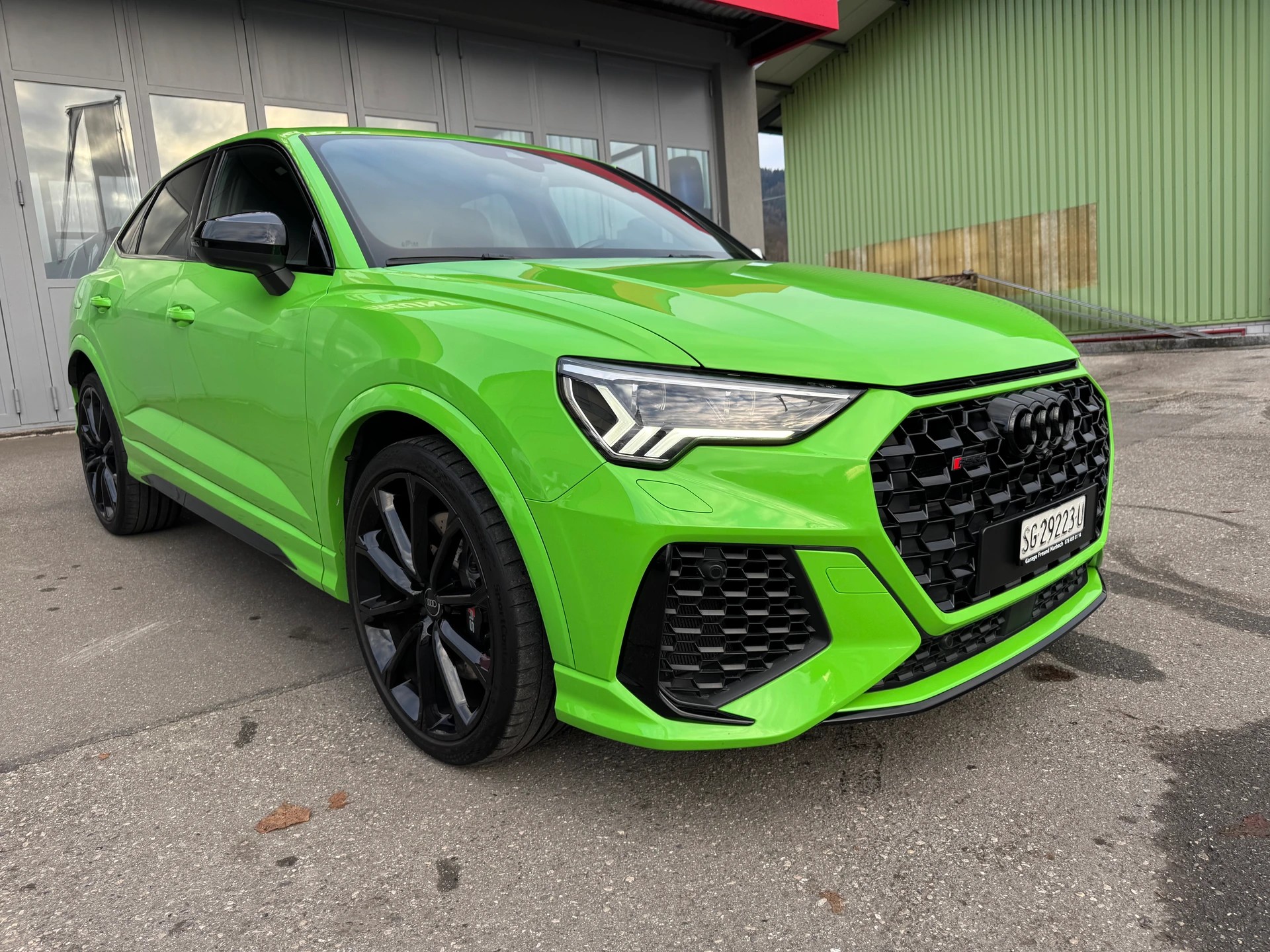 AUDI RS Q3 Sportback quattro S tronic-showroom-element-2