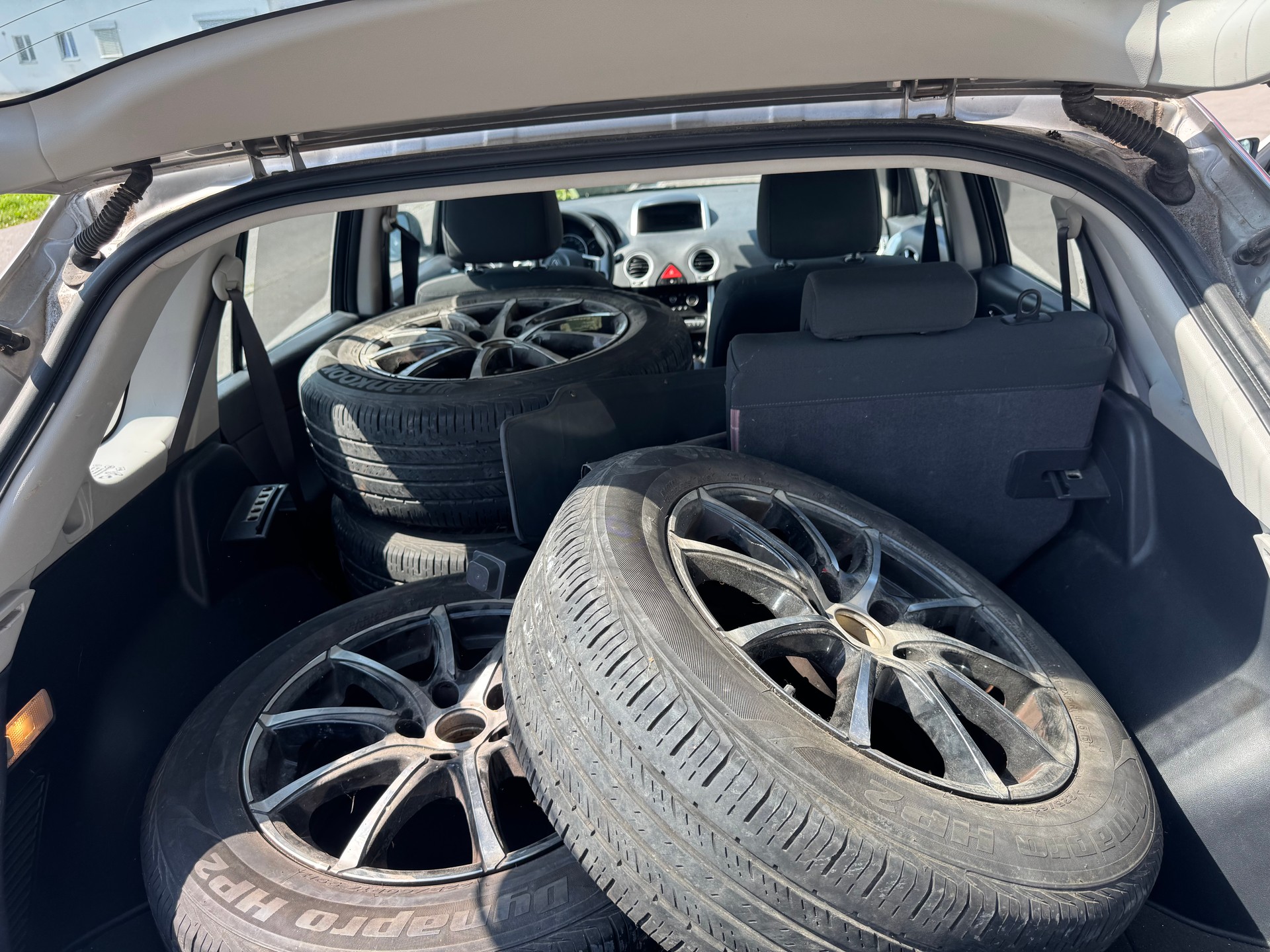 RENAULT Koleos 2.5 Dynamique 4x4-showroom-element-3