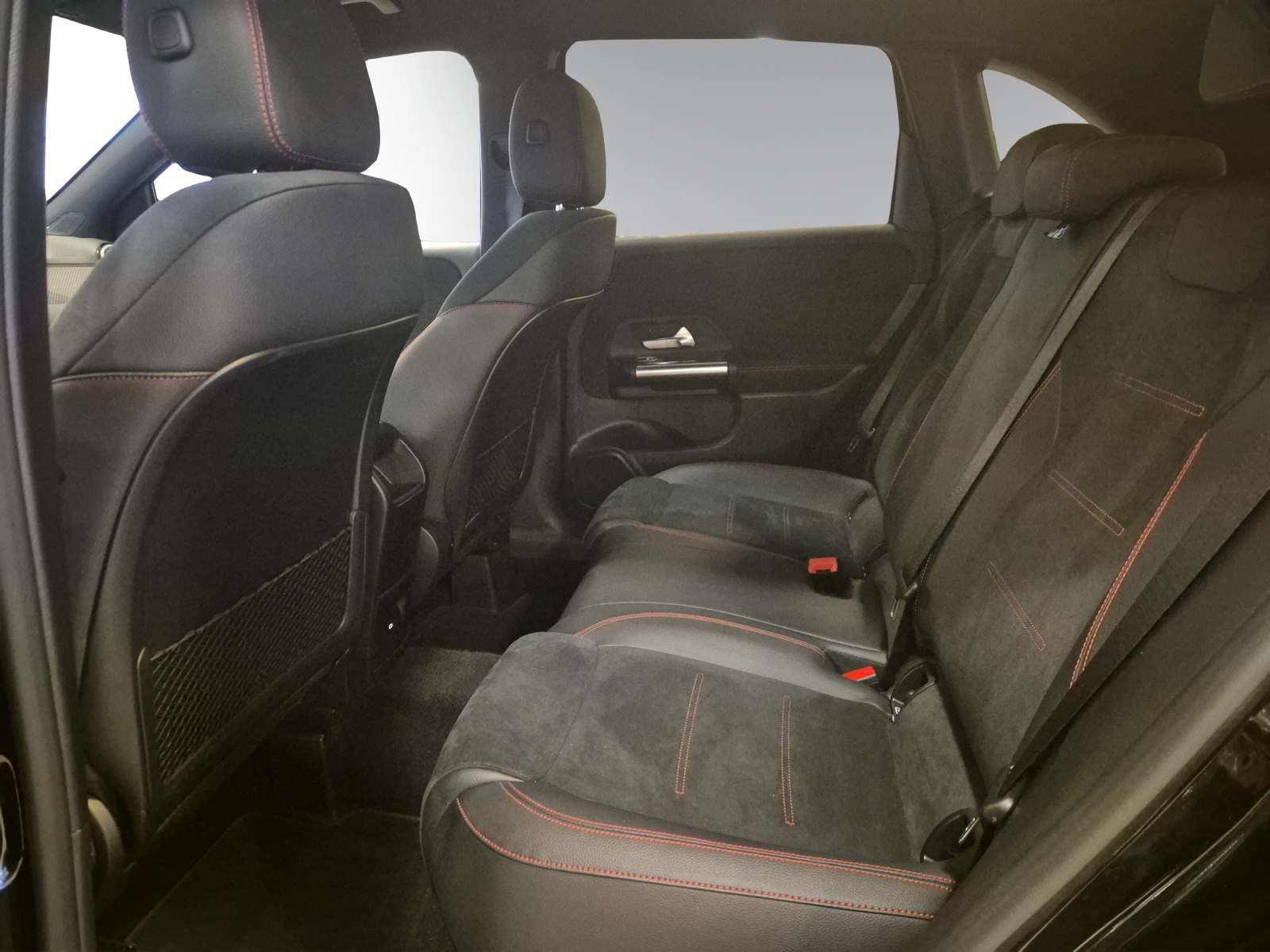 Image MERCEDES-BENZ B-200 B 200 AMG Line 7G-DCT