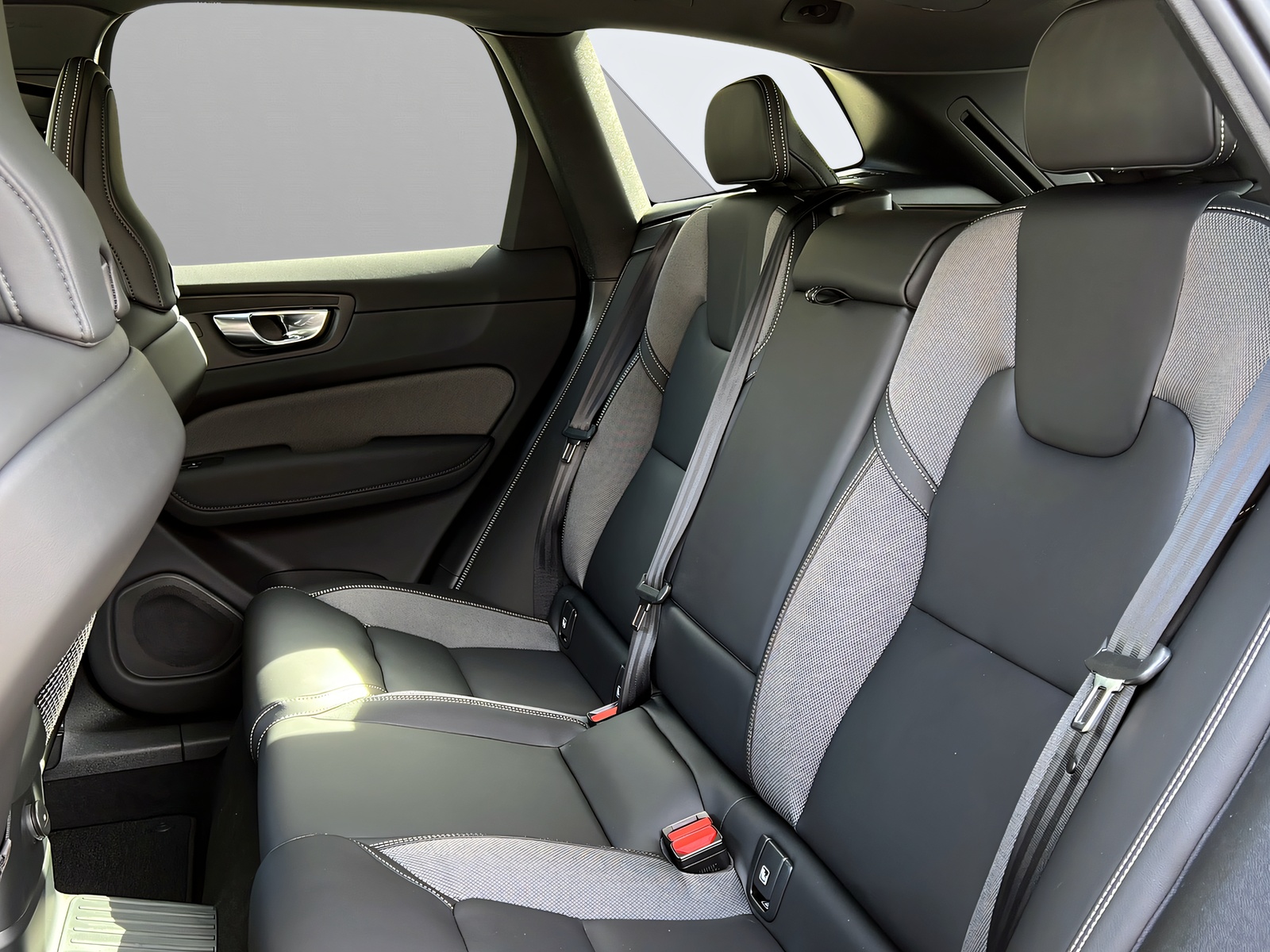 Image VOLVO XC60 XC60 2.0 T6 TE Black Edition eAWD