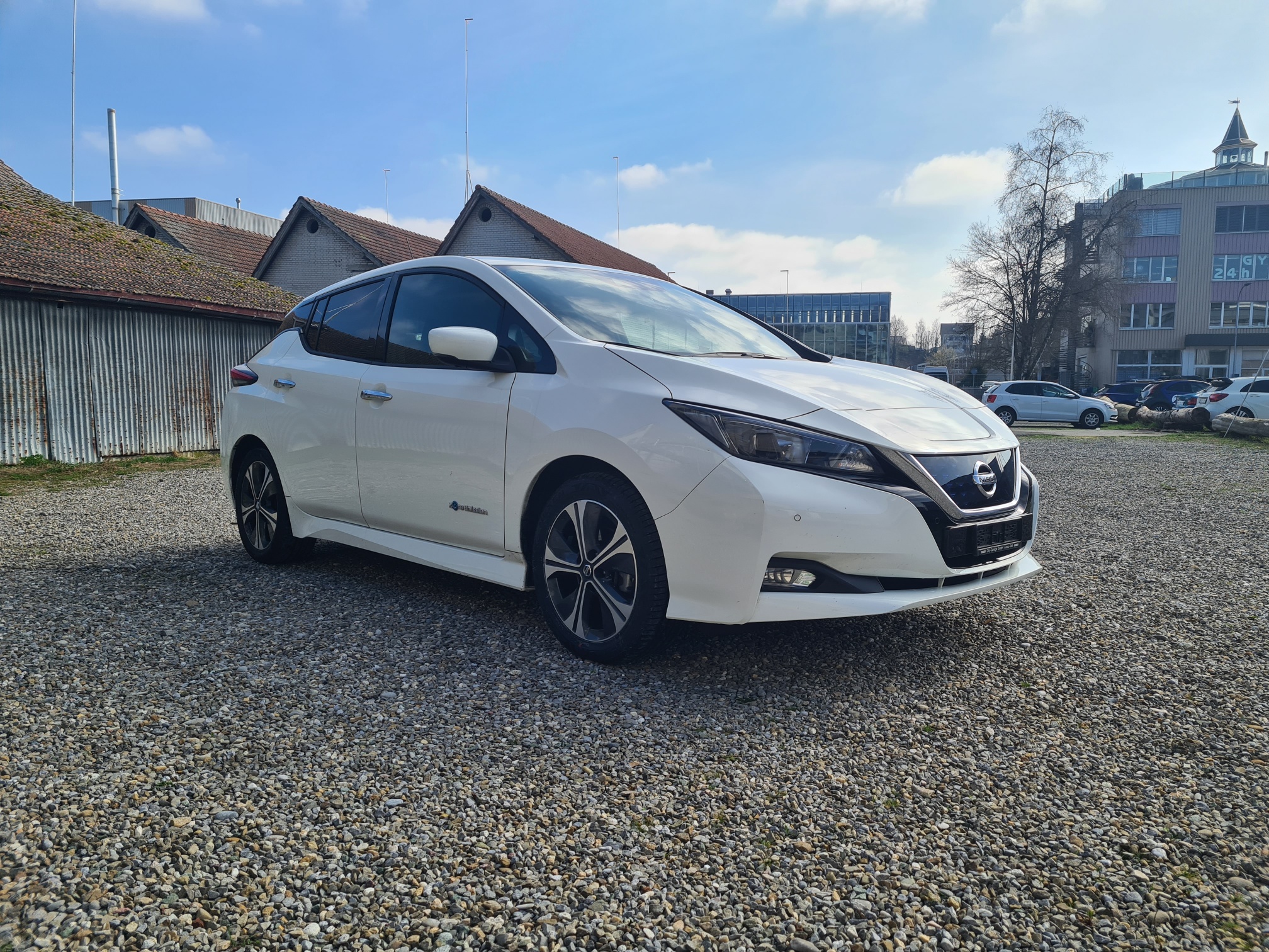 NISSAN Leaf N-Connecta (Limousine)